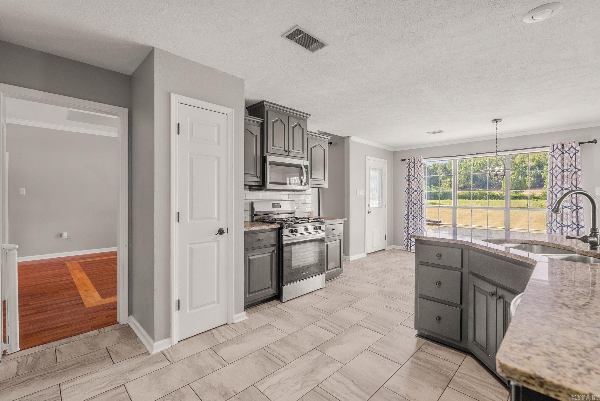 57 Weaver  Vilonia, AR