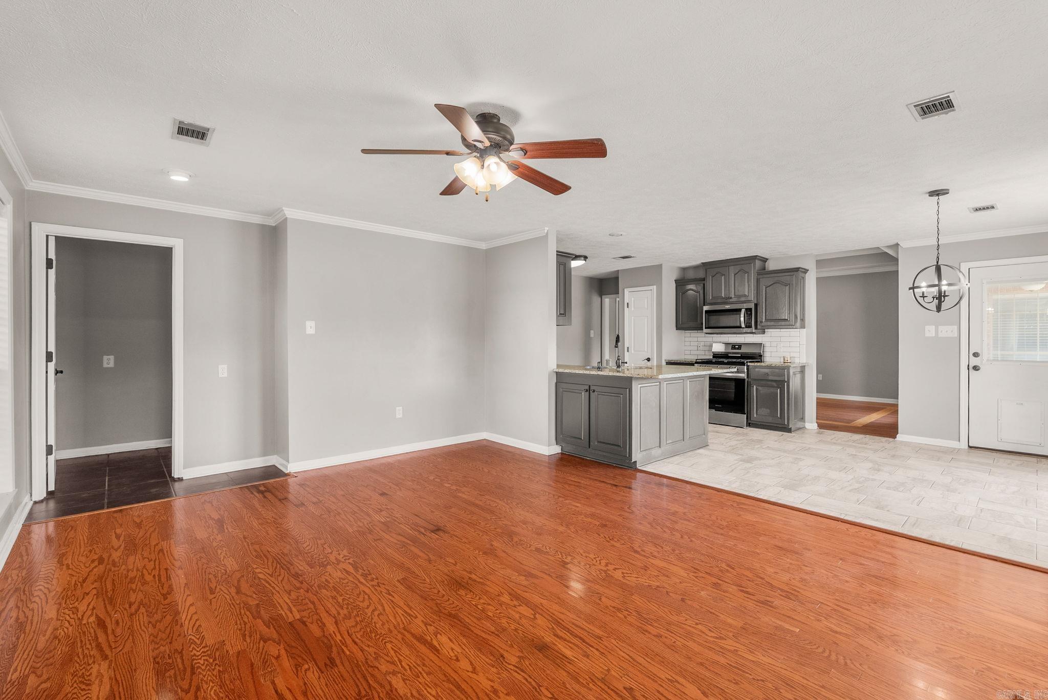 57 Weaver  Vilonia, AR