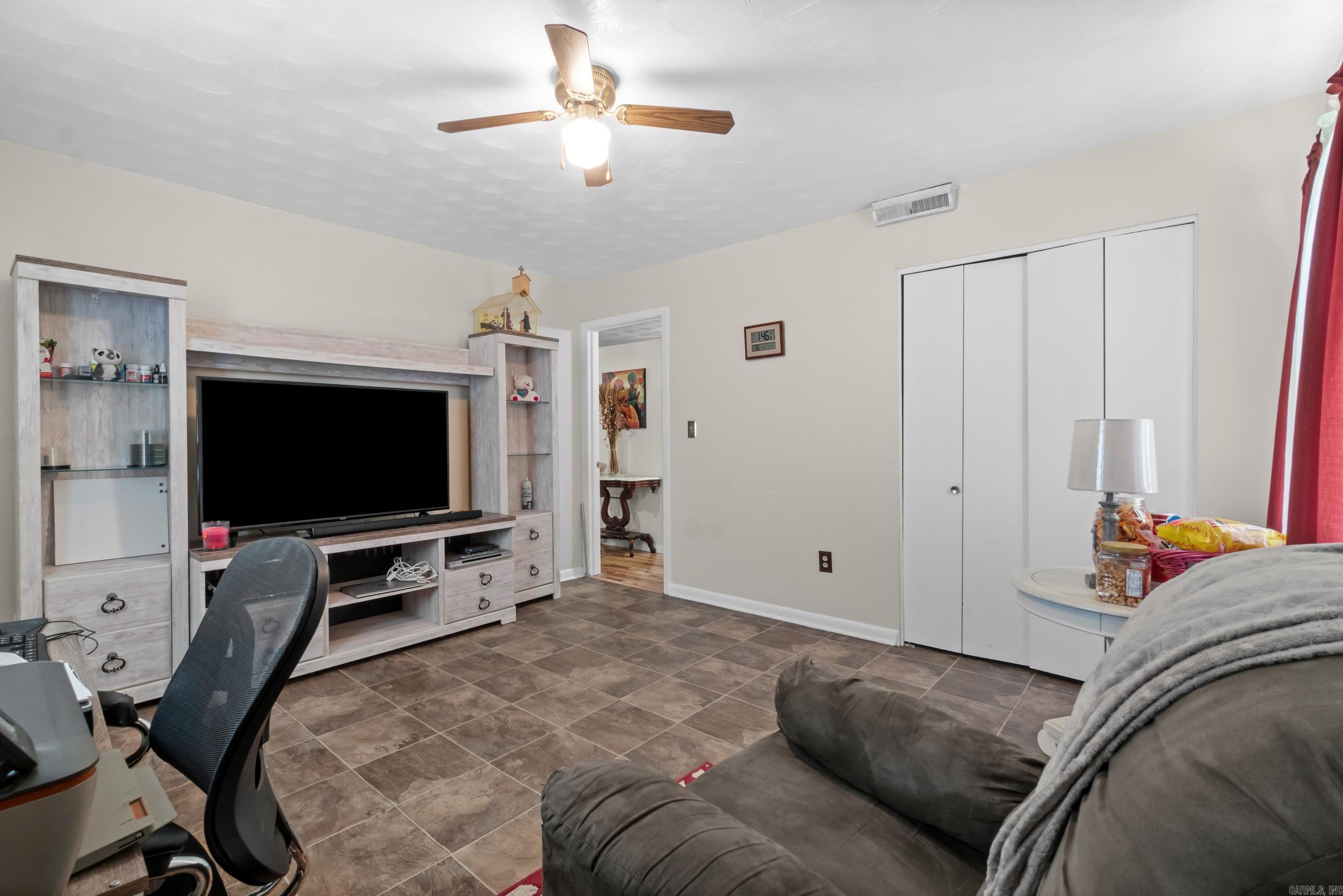 1307 S Dakota St  Pine Bluff, AR
