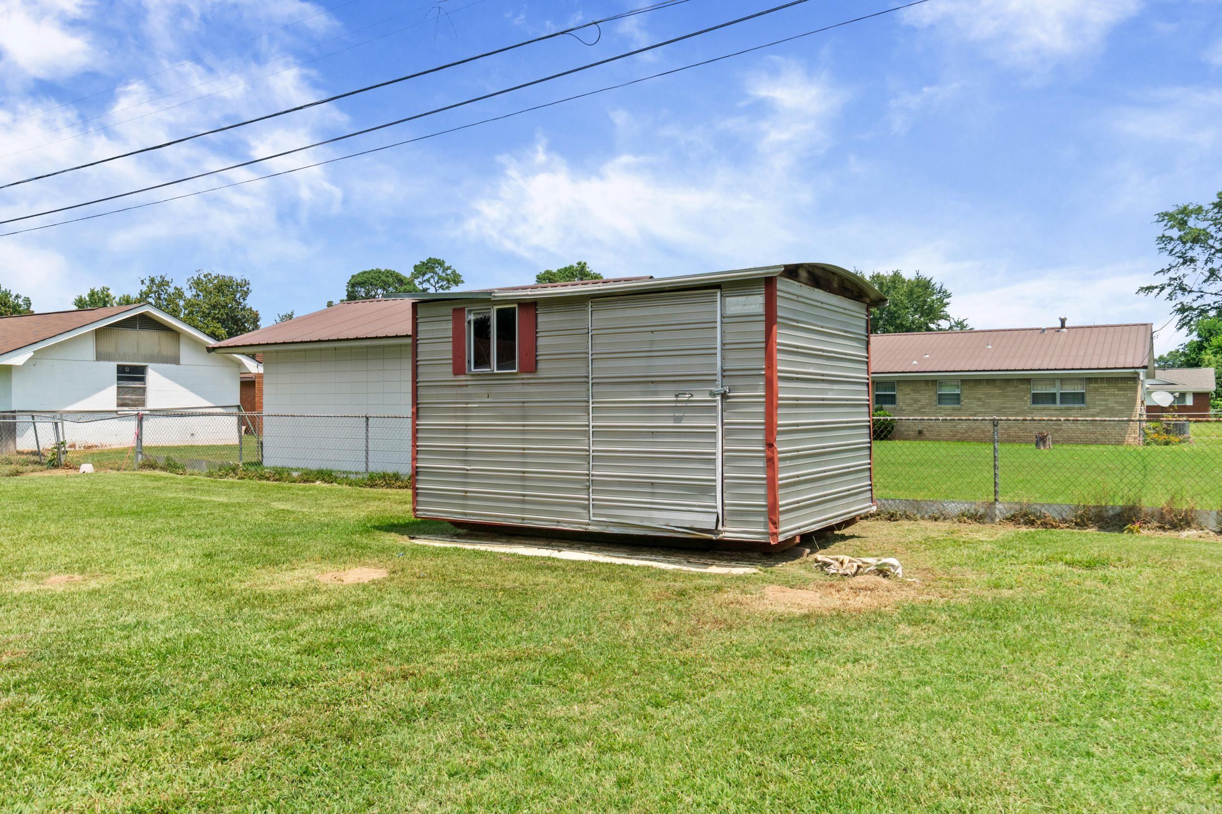 1307 S Dakota St  Pine Bluff, AR