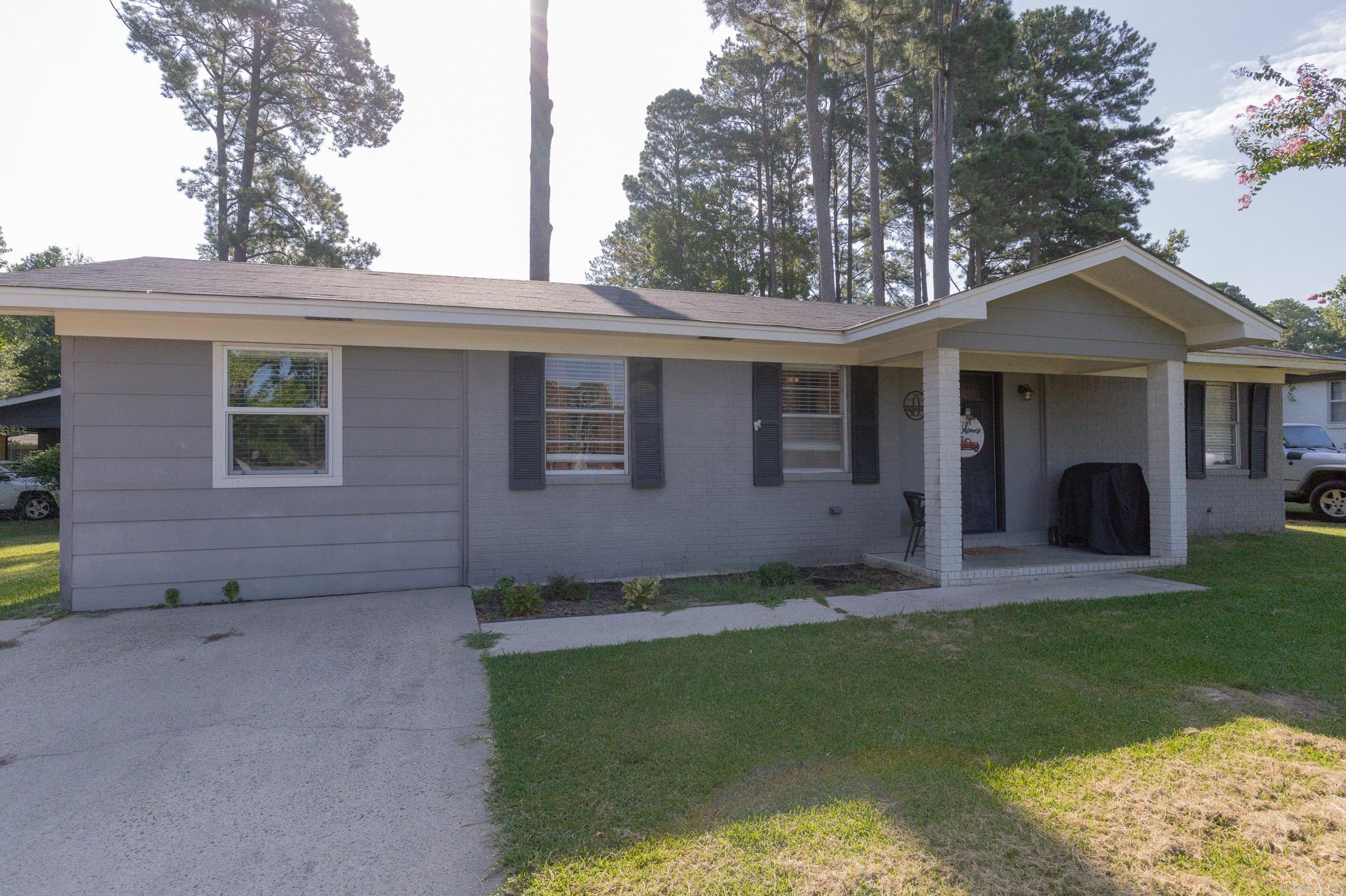 718 Jones  Sheridan, AR