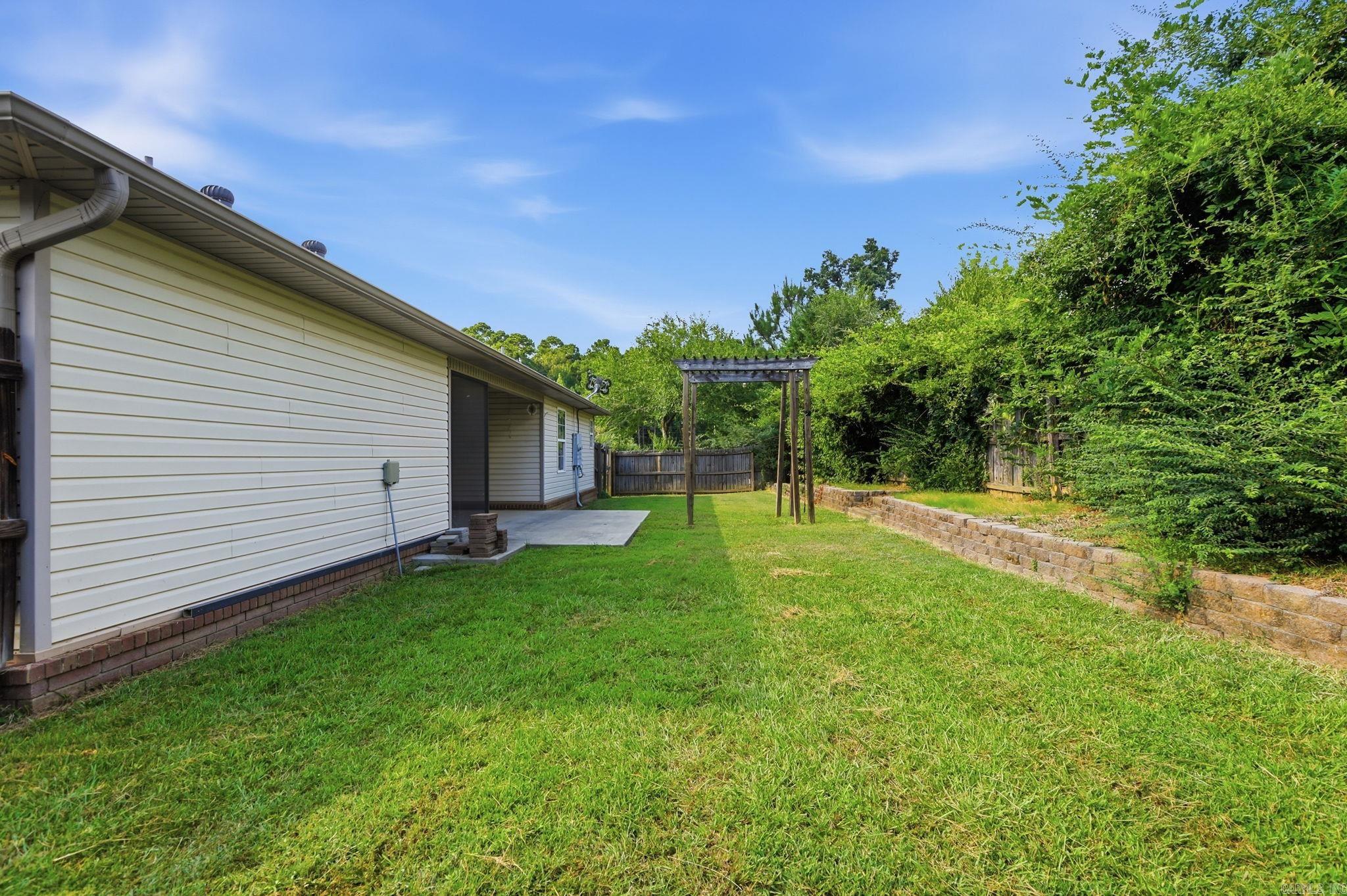 8 summit  Sheridan, AR