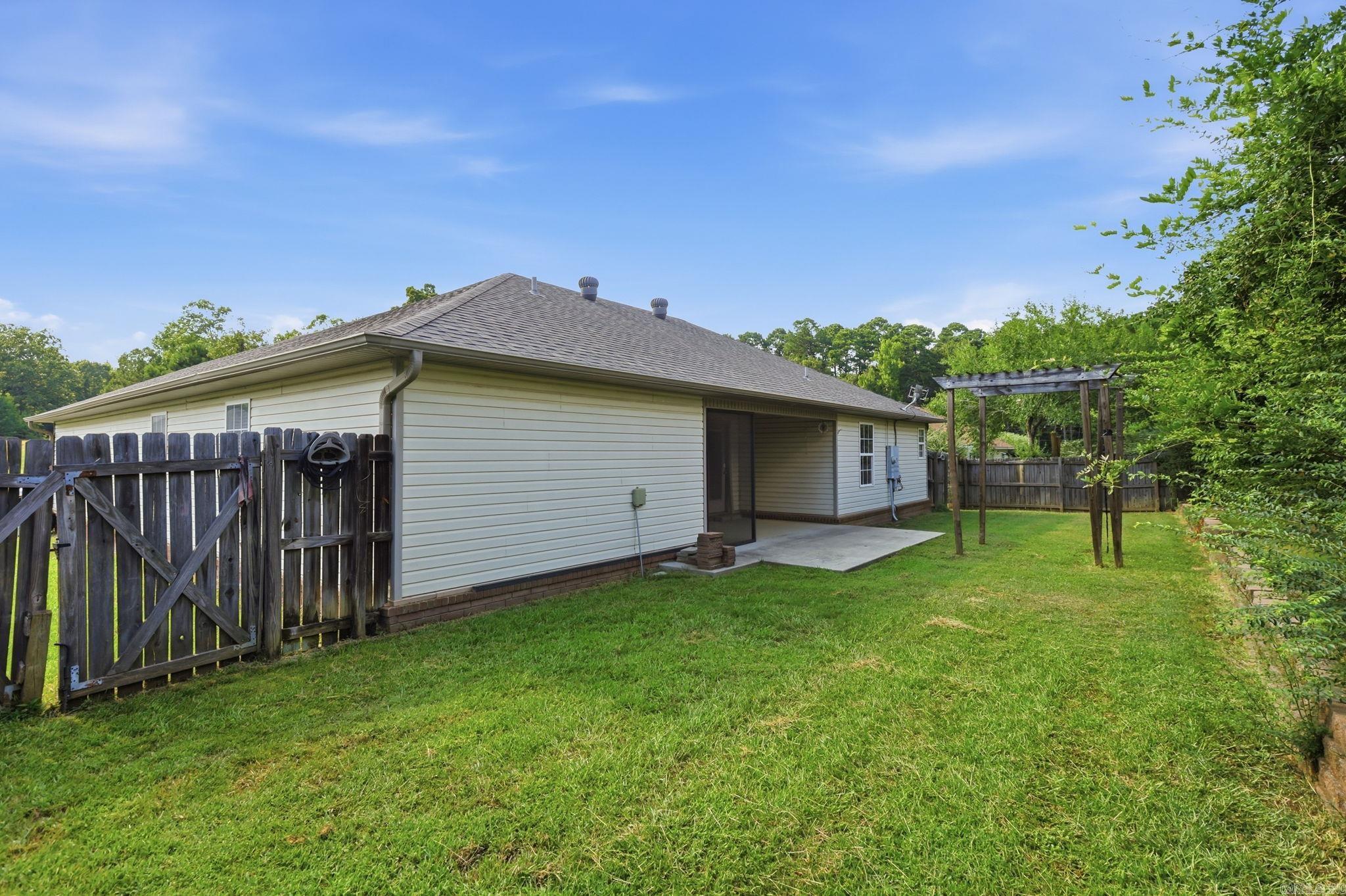 8 summit  Sheridan, AR