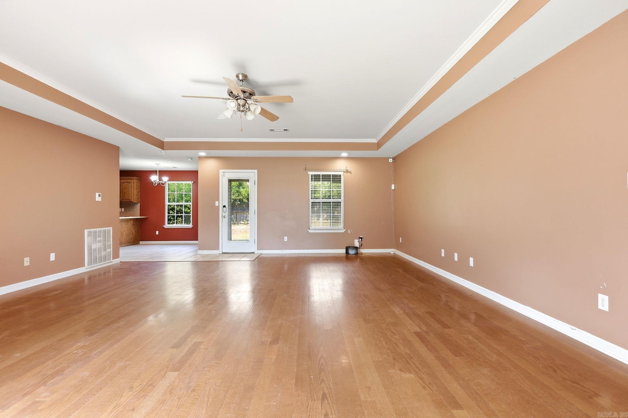 8 summit  Sheridan, AR