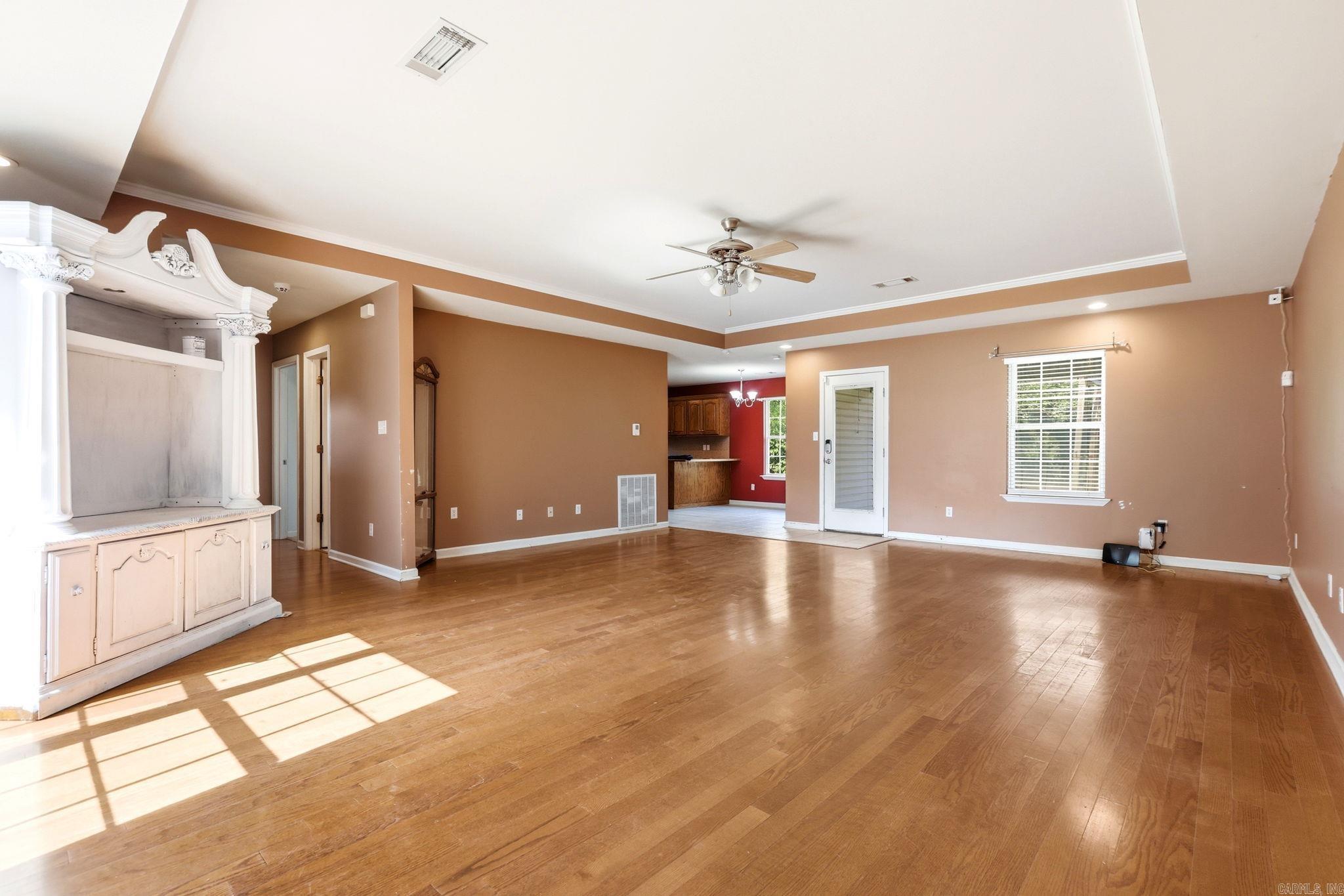 8 summit  Sheridan, AR