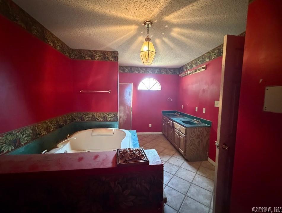 102 Romeo  Lepanto, AR