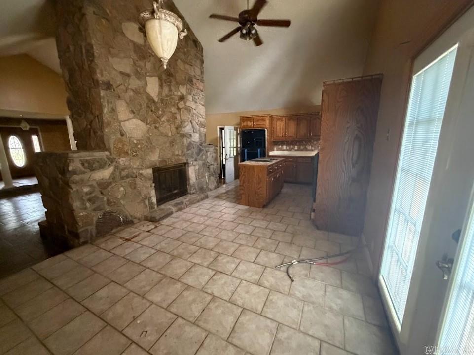 102 Romeo  Lepanto, AR