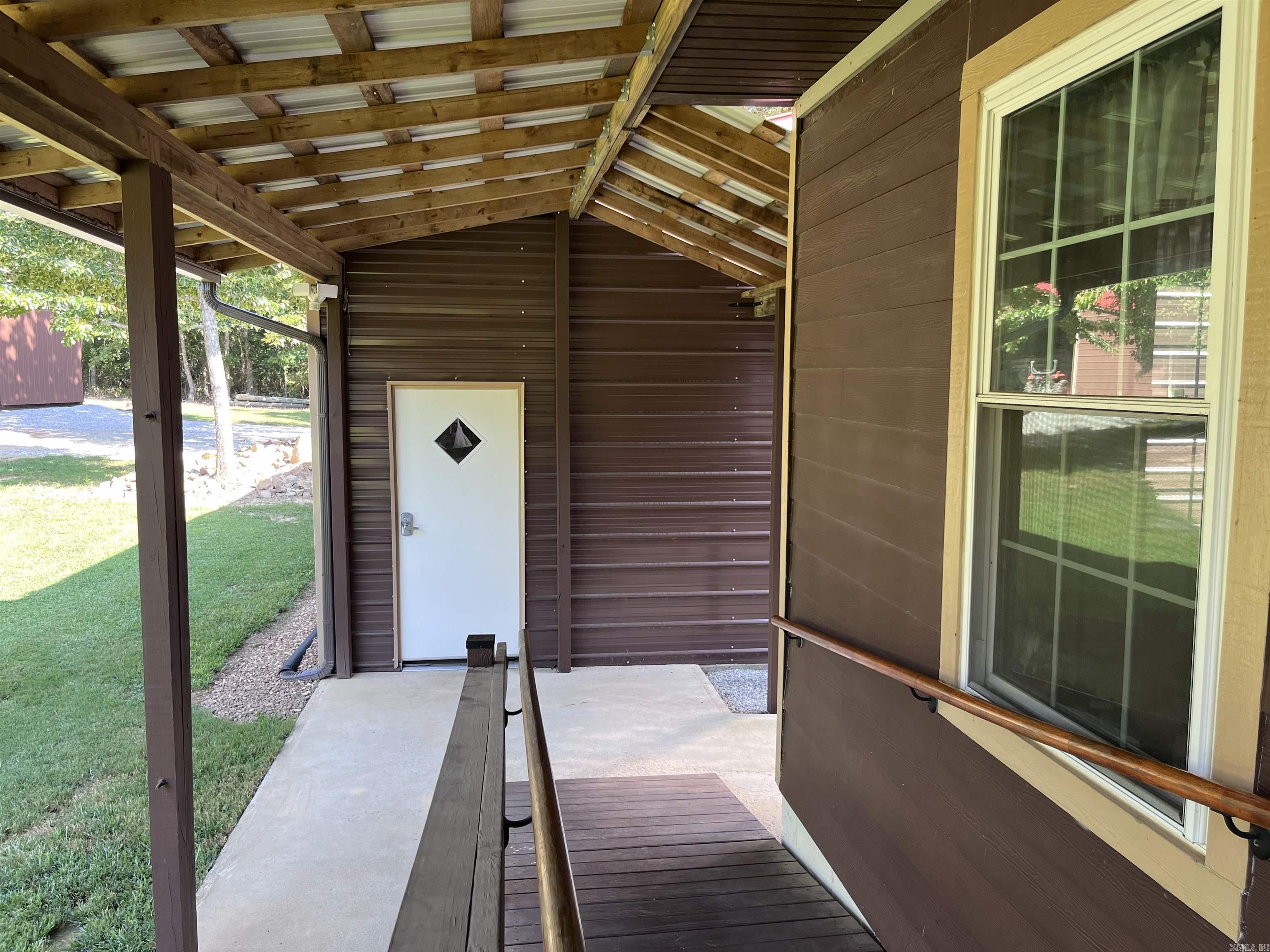2076 Jimmy Creek  Fox, AR