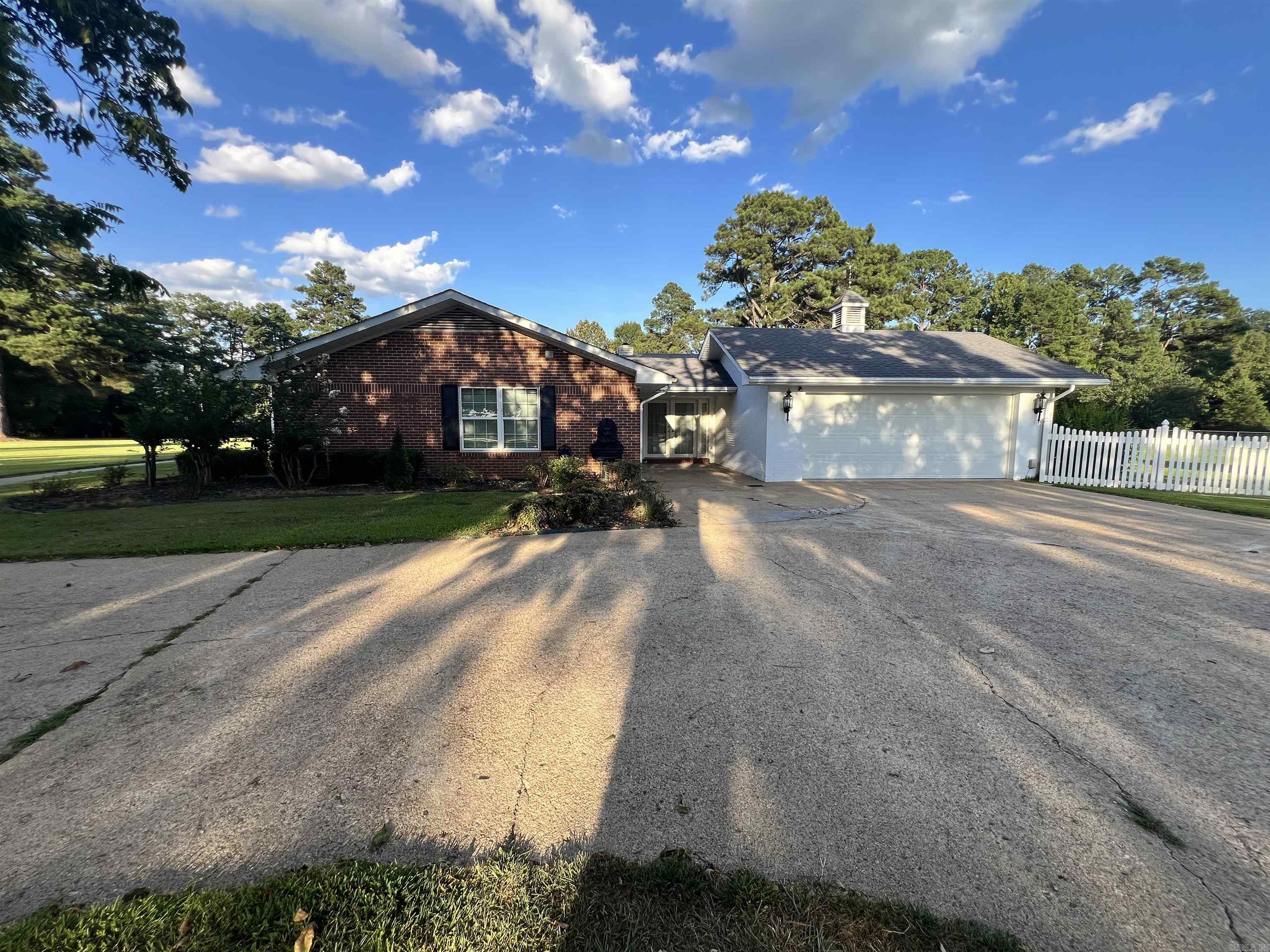204 ROOSEVELT Drive Star City, AR 71667
