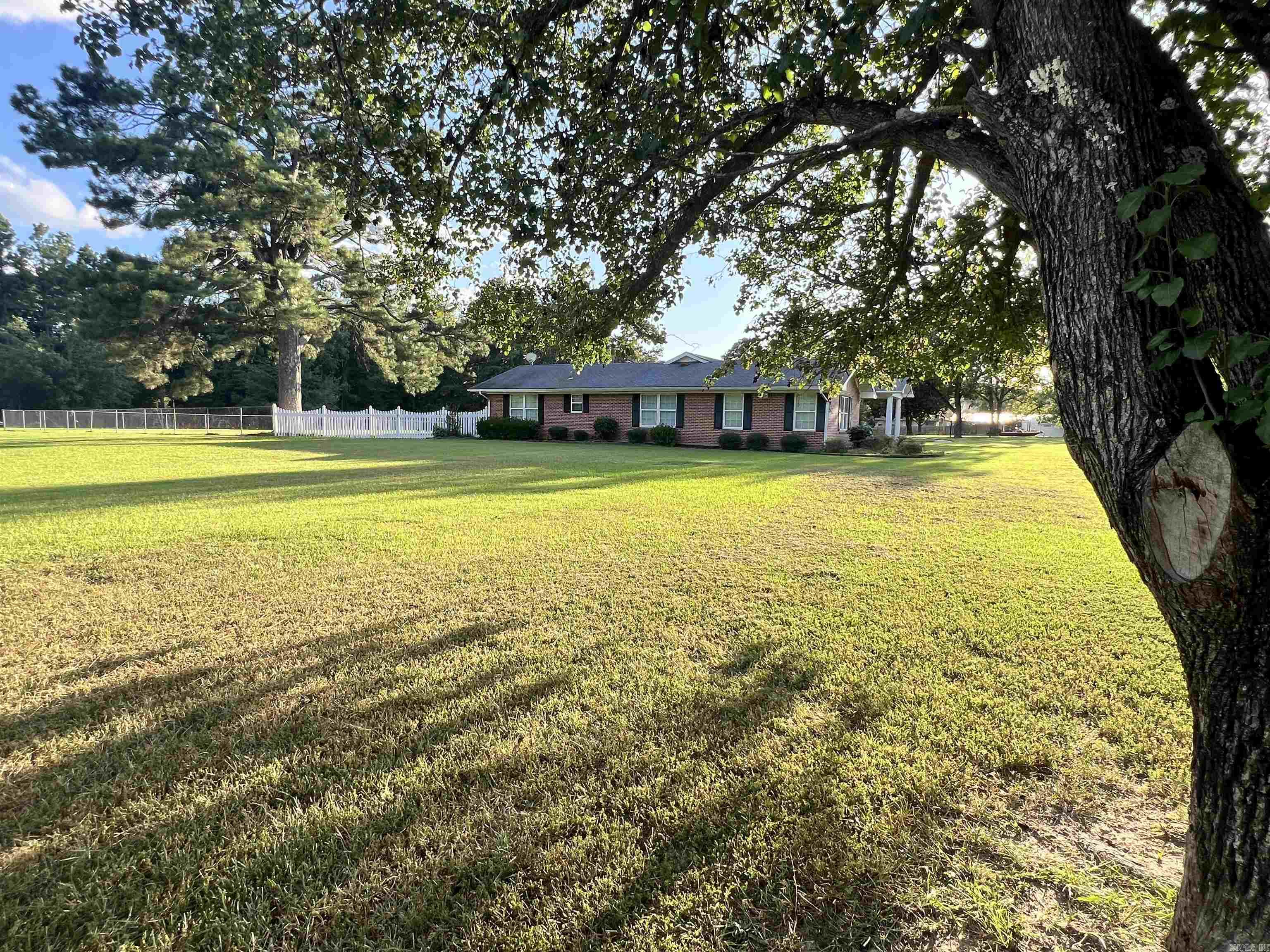 204 ROOSEVELT Drive Star City, AR 71667
