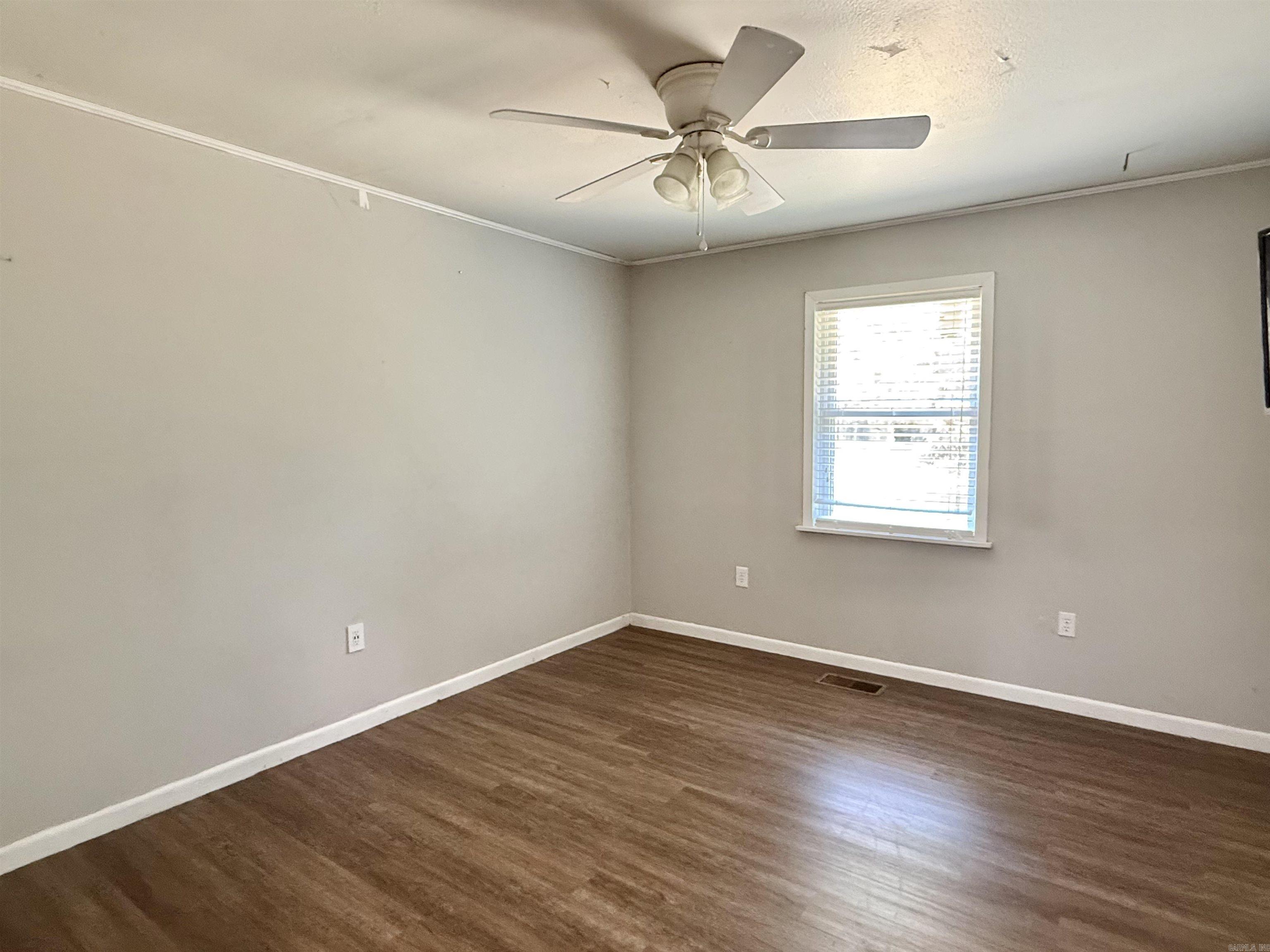 121 LongLeaf Dr  Searcy, AR