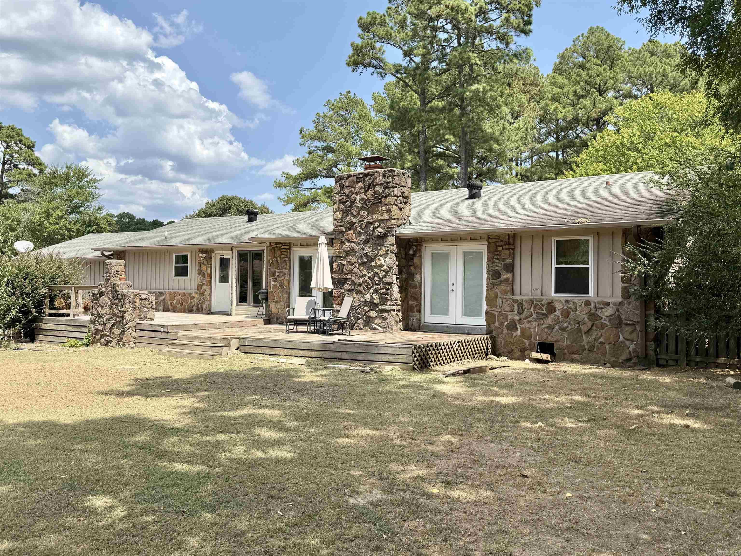 121 LongLeaf Dr  Searcy, AR