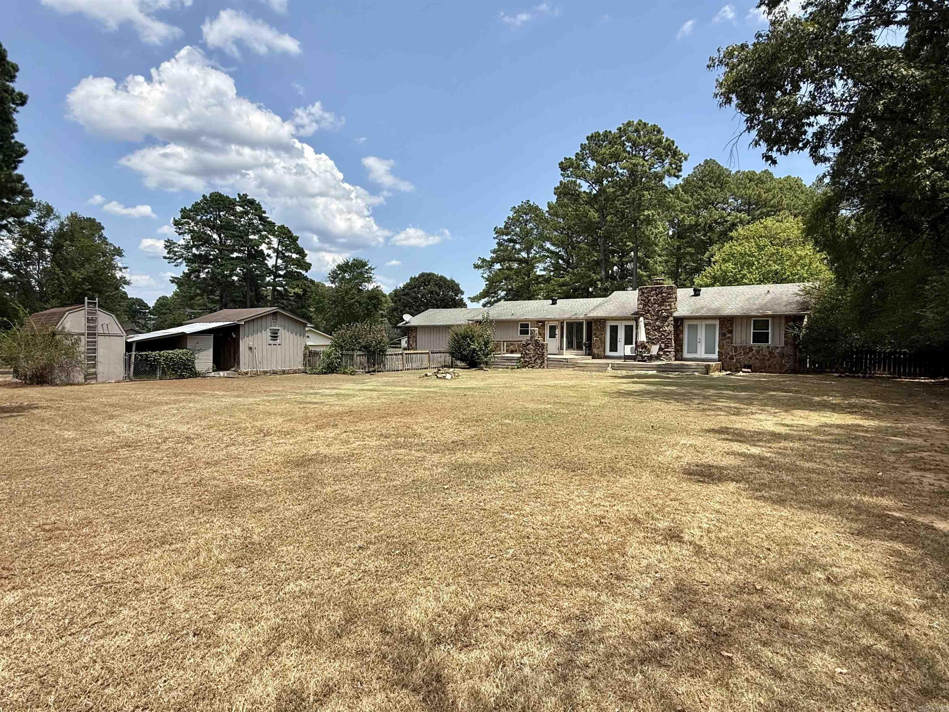 121 LongLeaf Dr  Searcy, AR