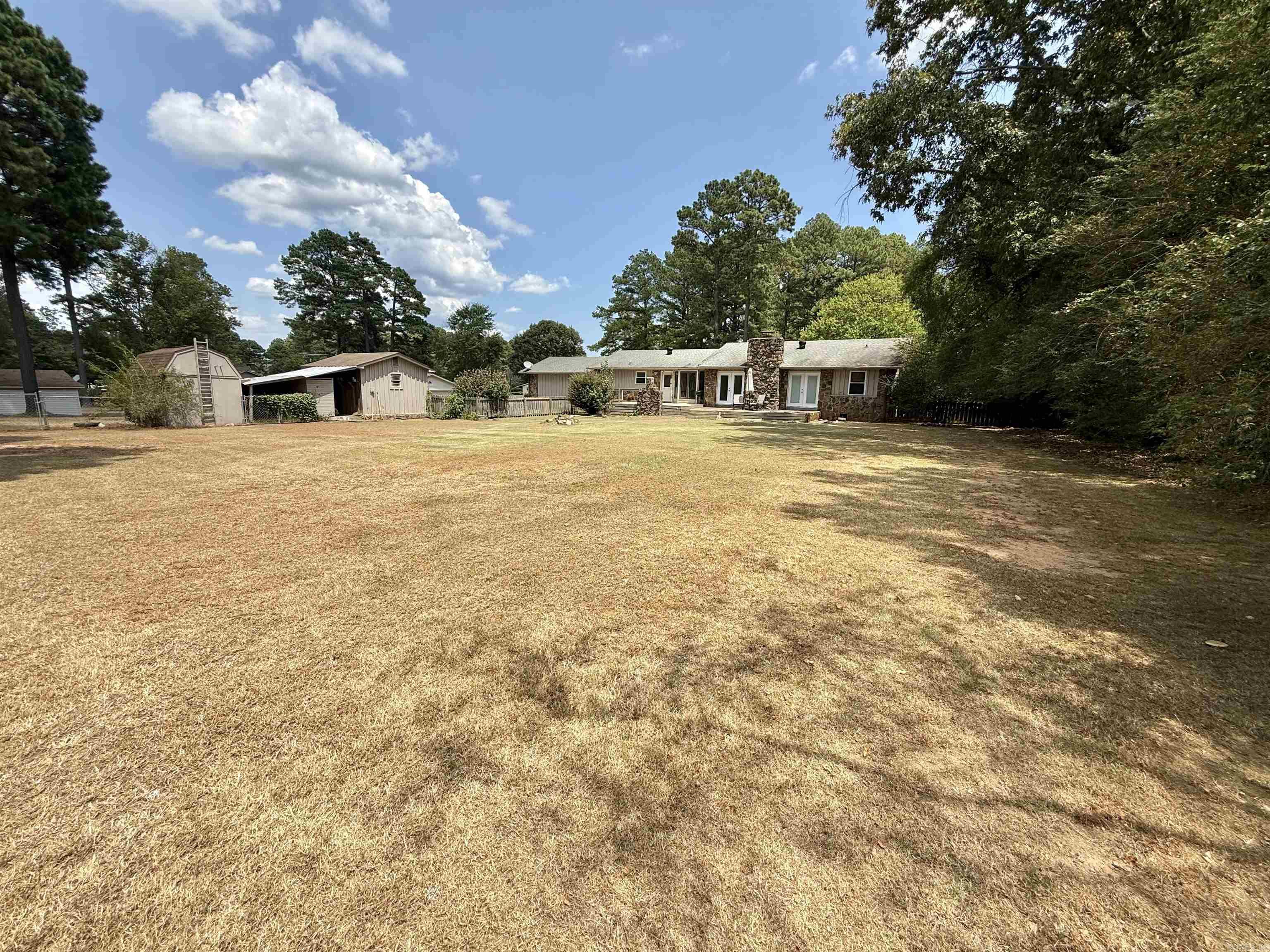 121 LongLeaf Dr  Searcy, AR