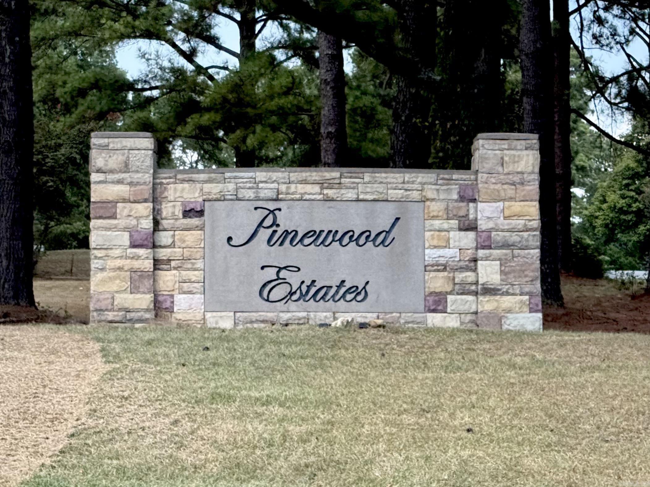 121 LongLeaf Dr  Searcy, AR