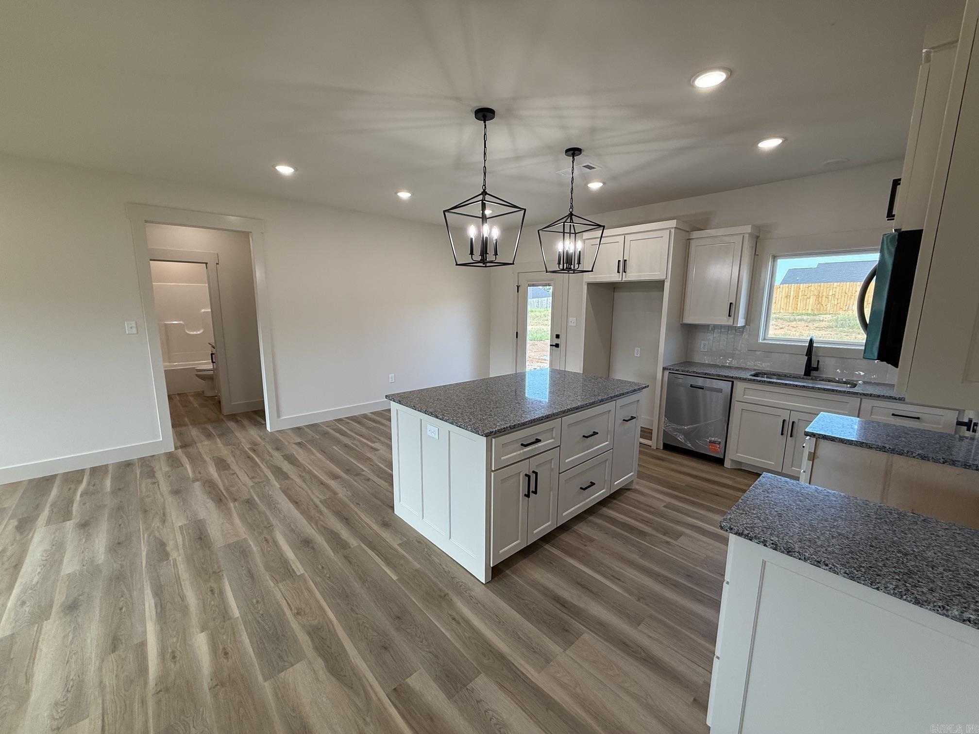 10 Odessa Davis Drive  Greenbrier, AR