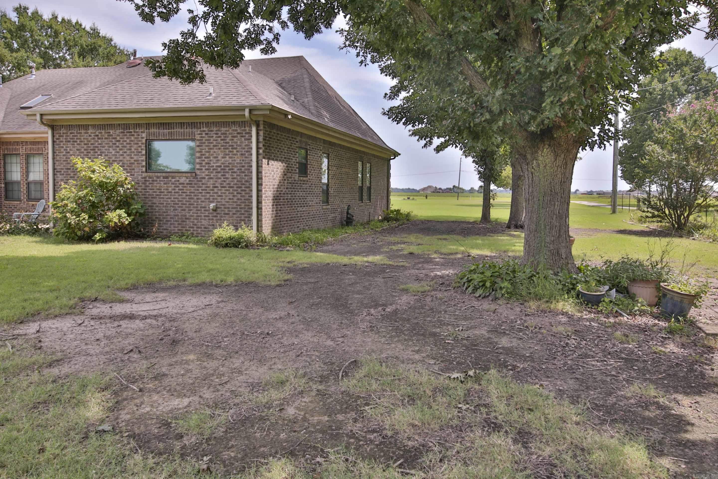 142 Neal Road  Marion, AR