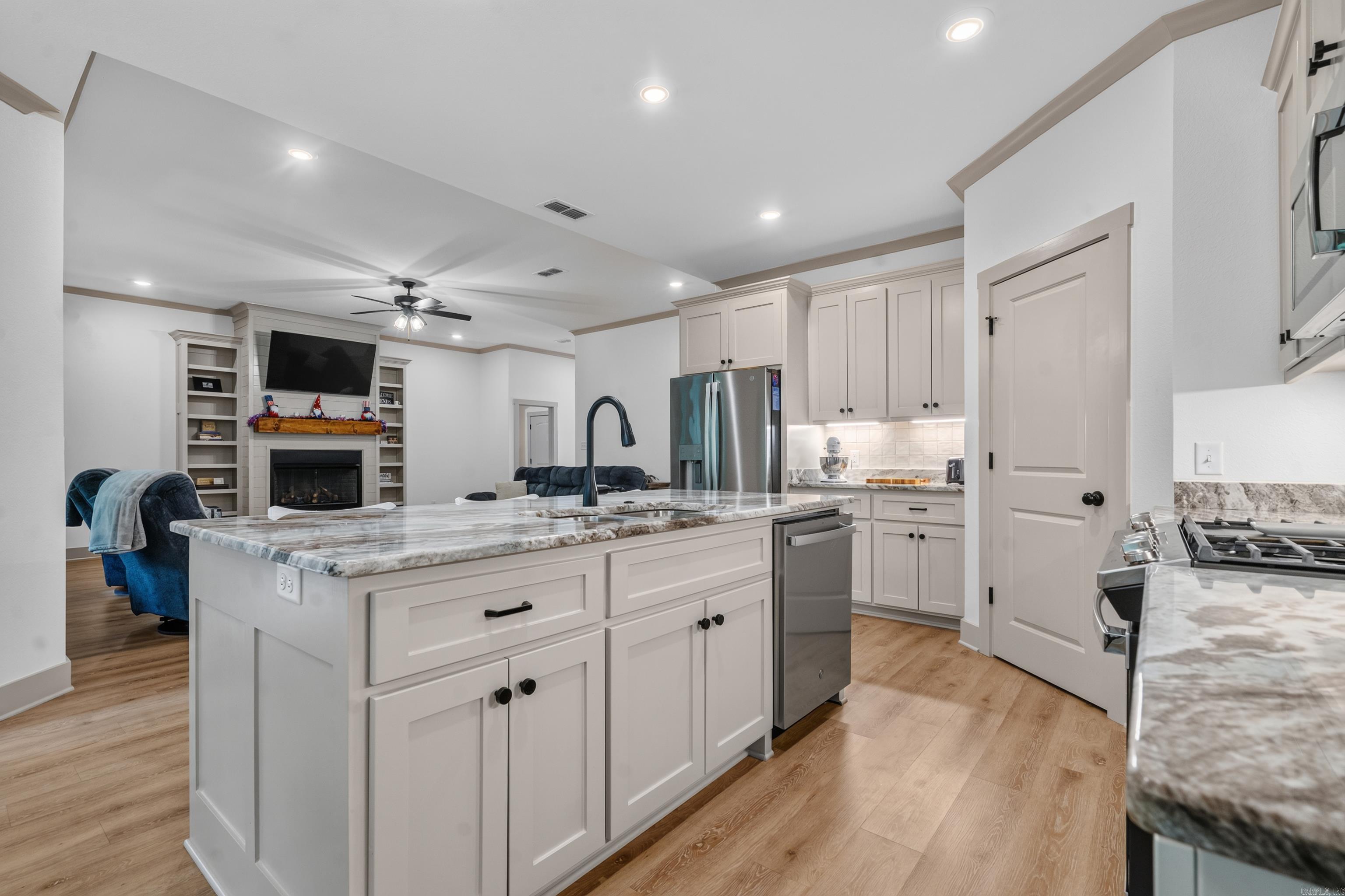 ample counter space with breakfast bar