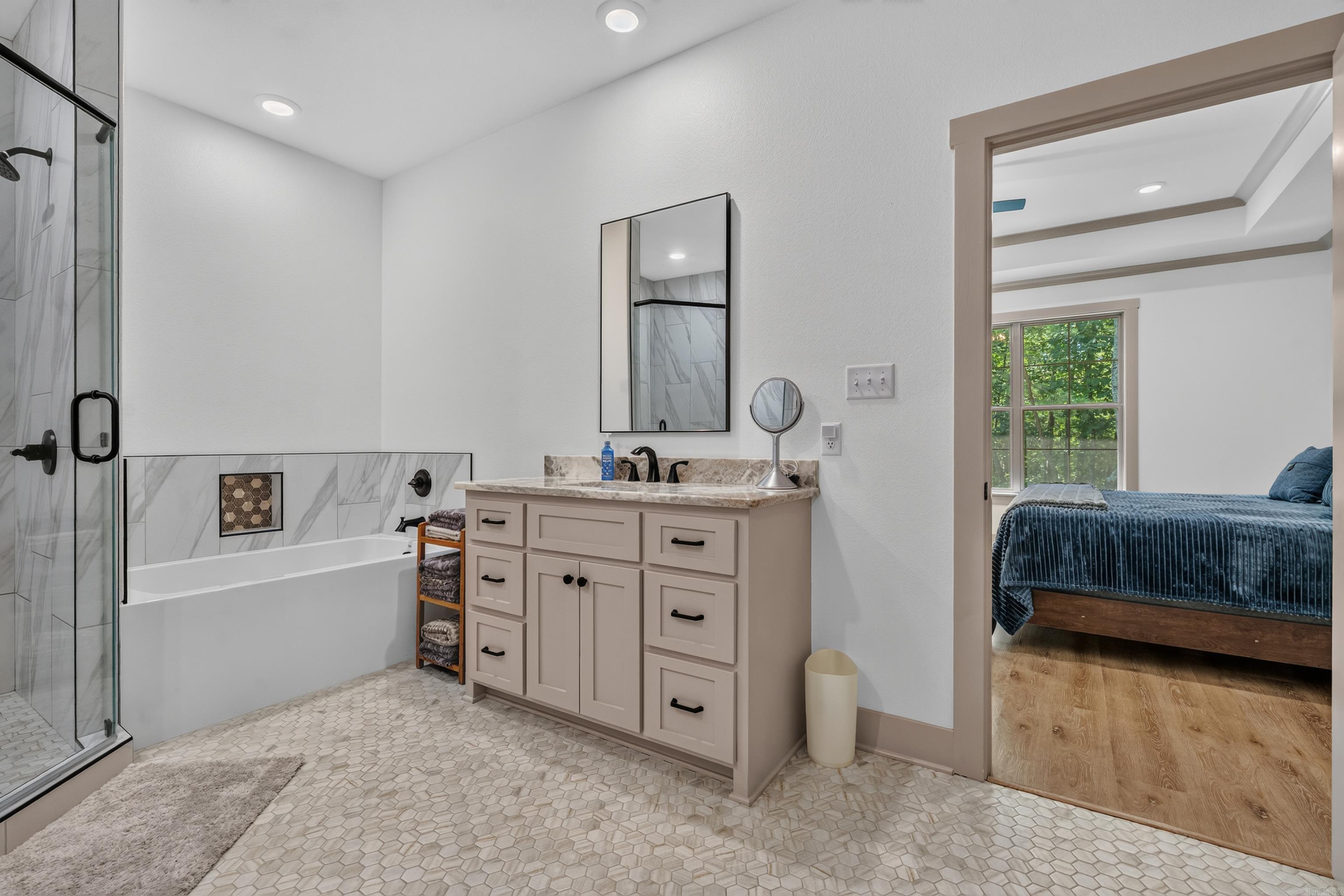 soaking tub