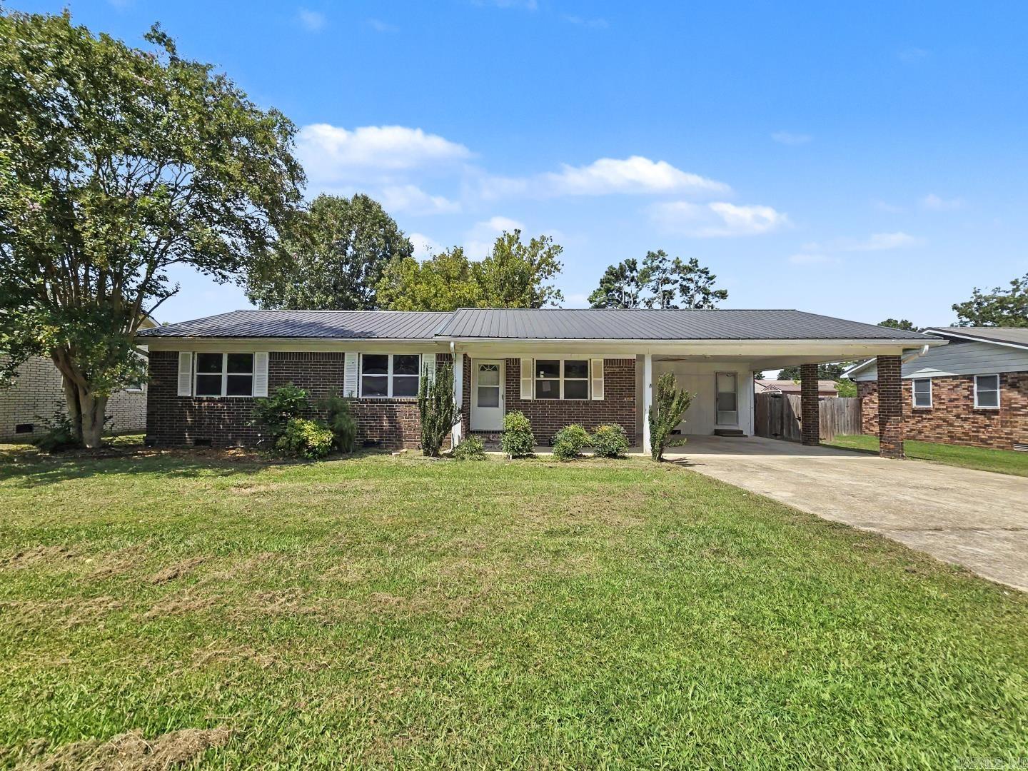 2907  Case  Paragould, AR