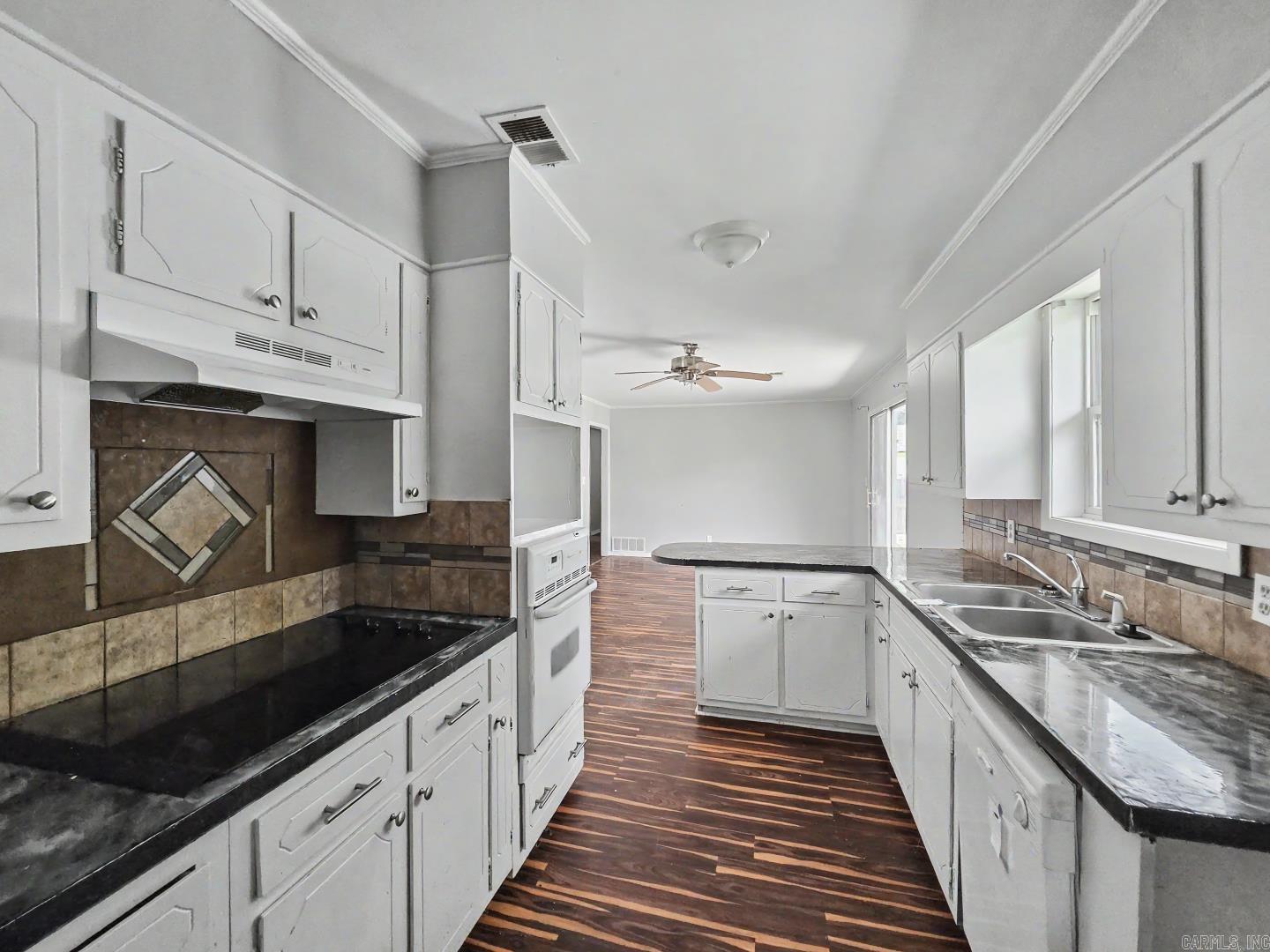 2907 Case  Paragould, AR