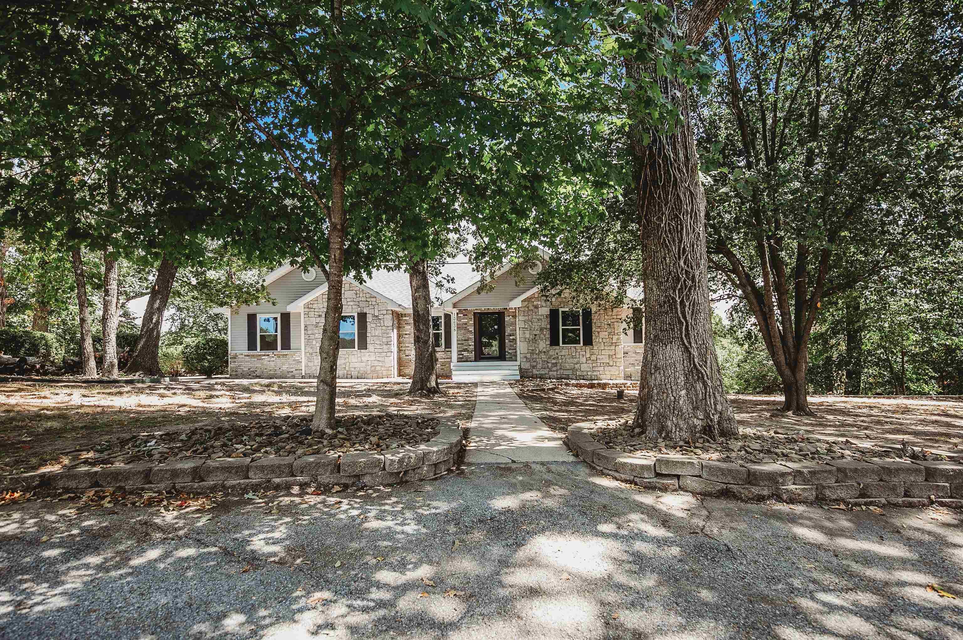 13638 Spring  Bentonville, AR