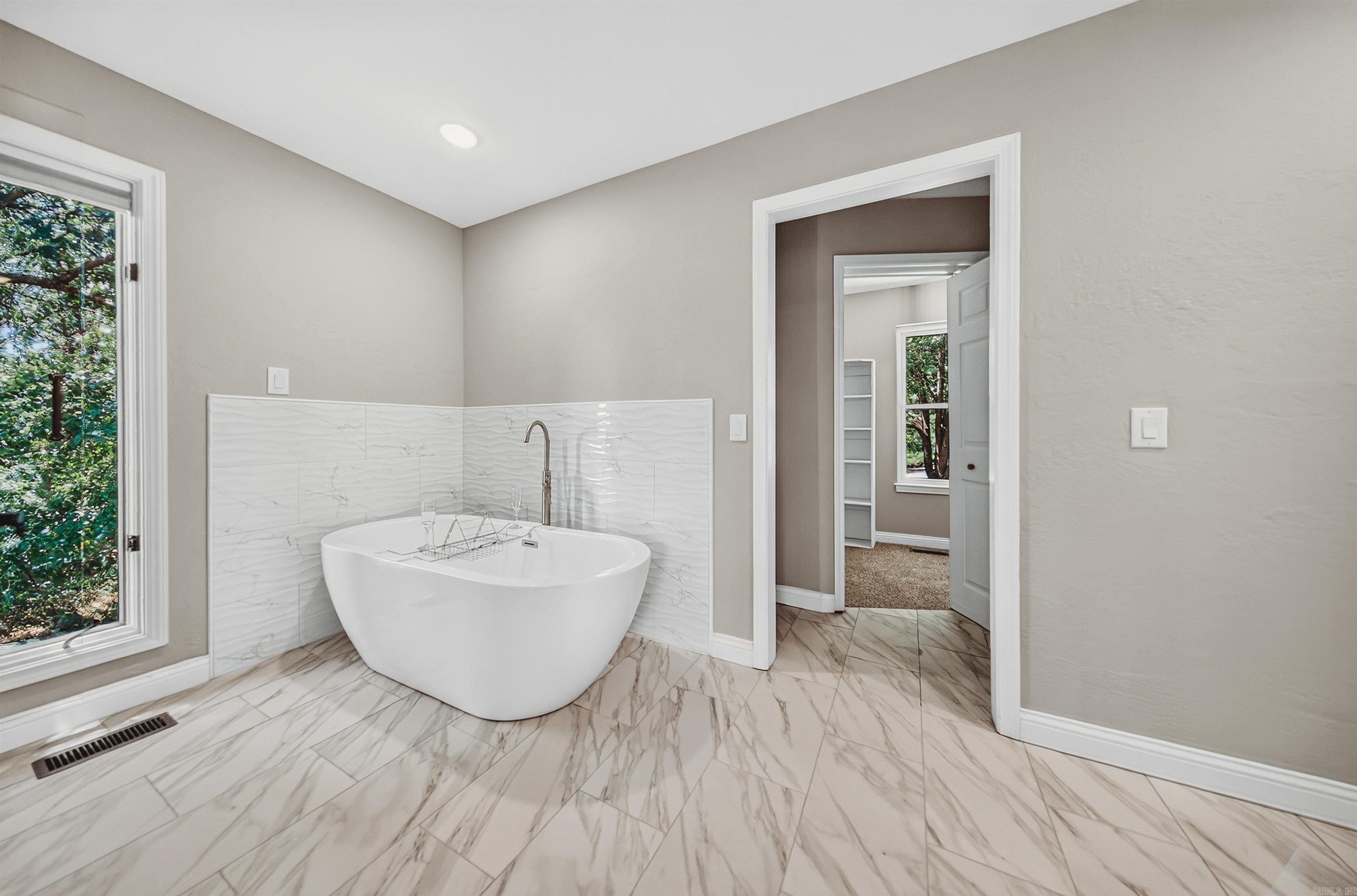 13638 Spring Road Bentonville, AR 71712