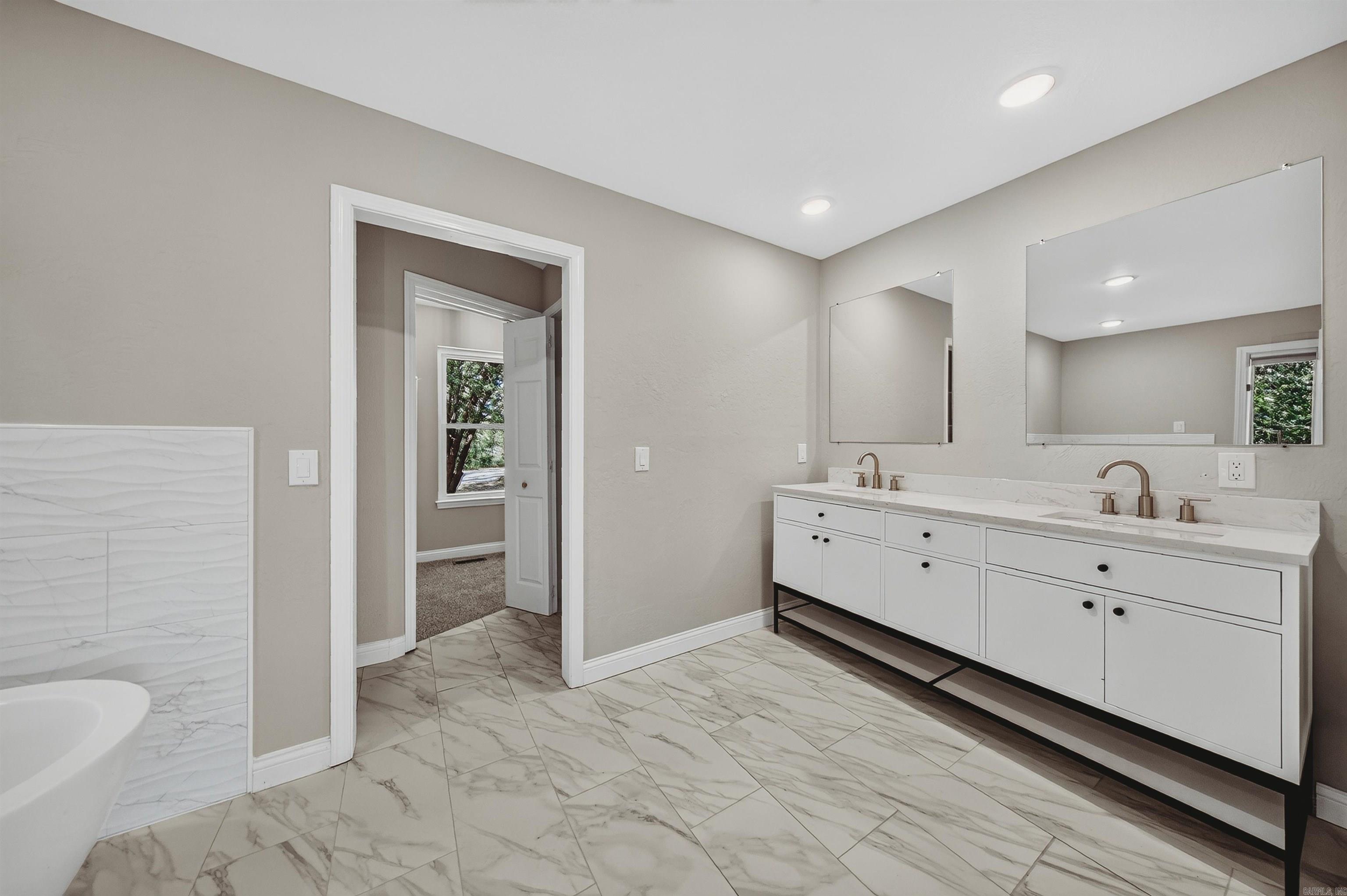 13638 Spring Road Bentonville, AR 71712