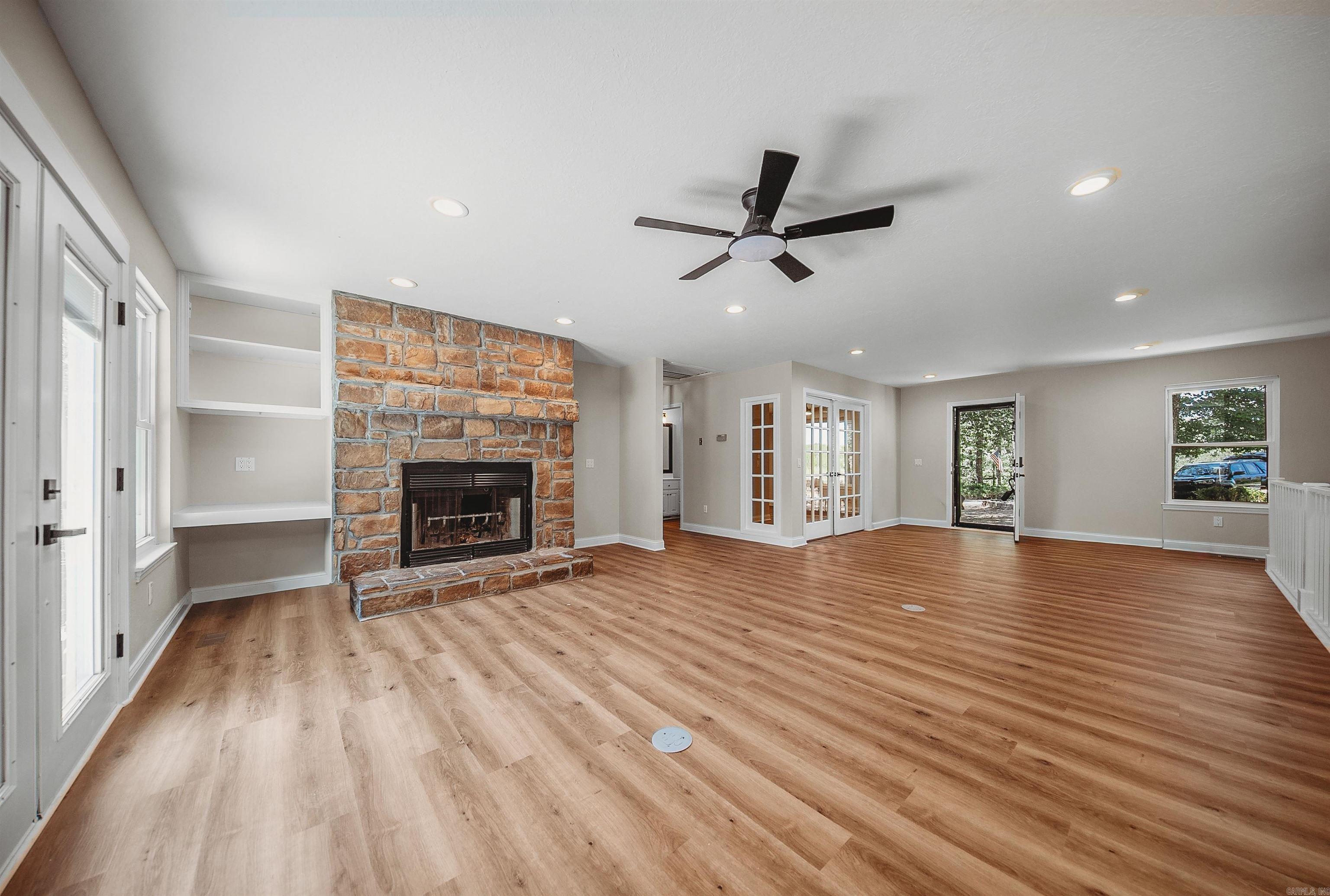 13638 Spring  Bentonville, AR