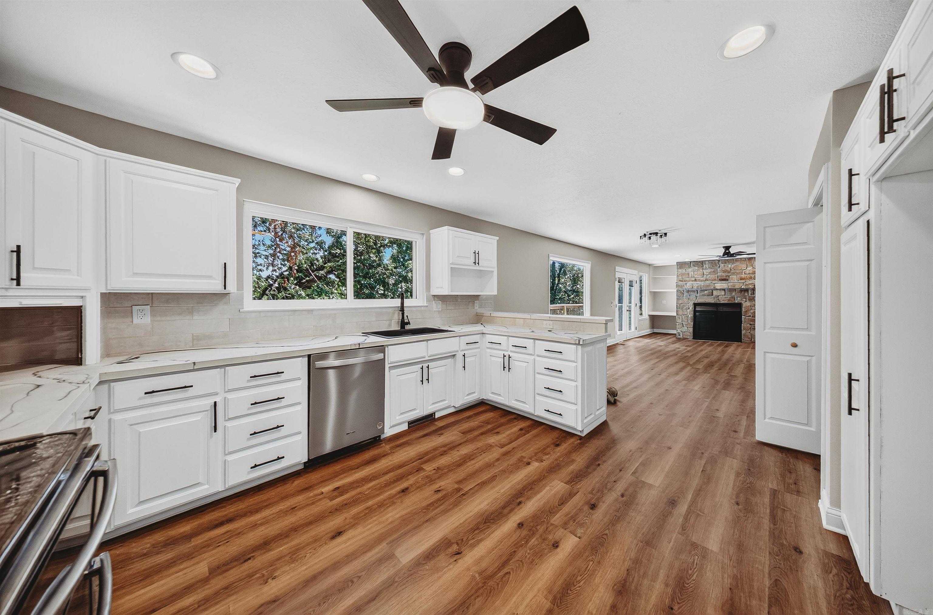 13638 Spring  Bentonville, AR
