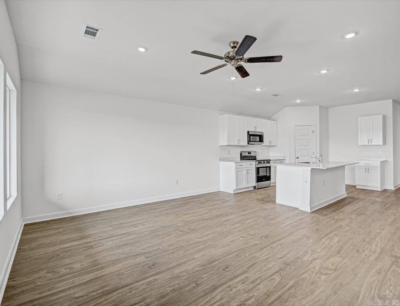 201 Moonlight Graham Boulevard Ward, AR 72176