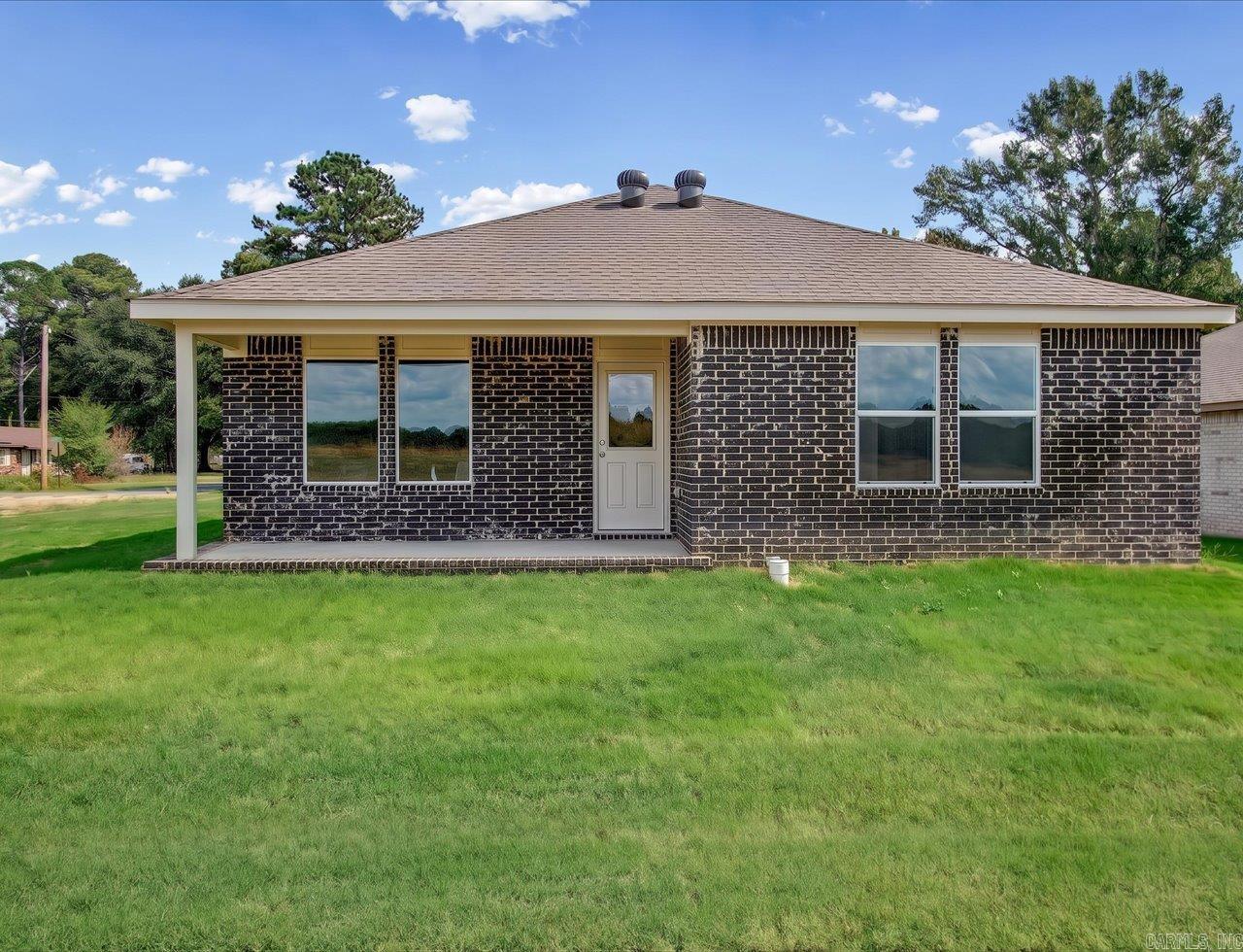 201 Moonlight Graham Boulevard Ward, AR 72176