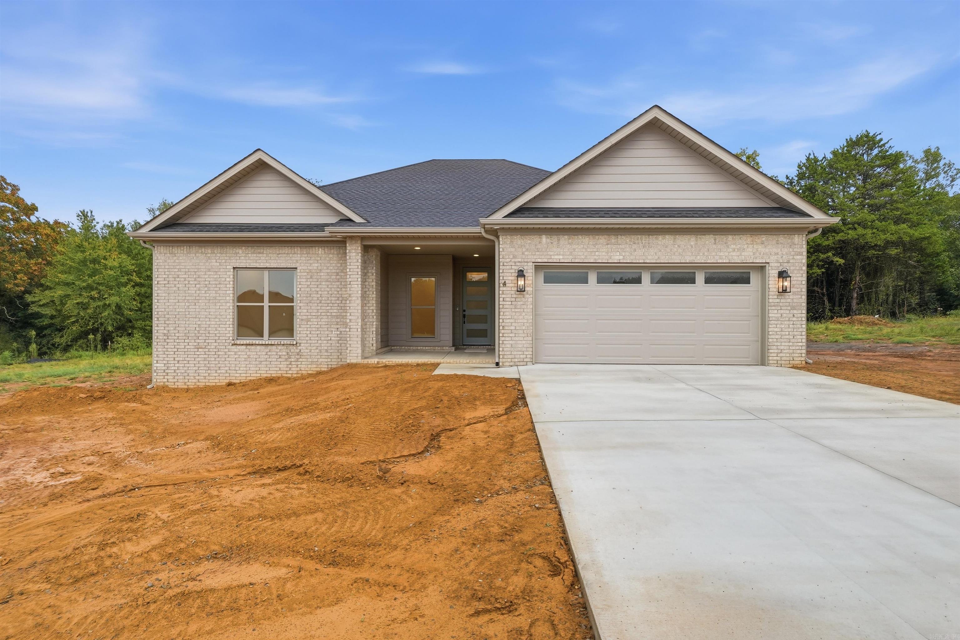 4  Camelot  Greenbrier, AR