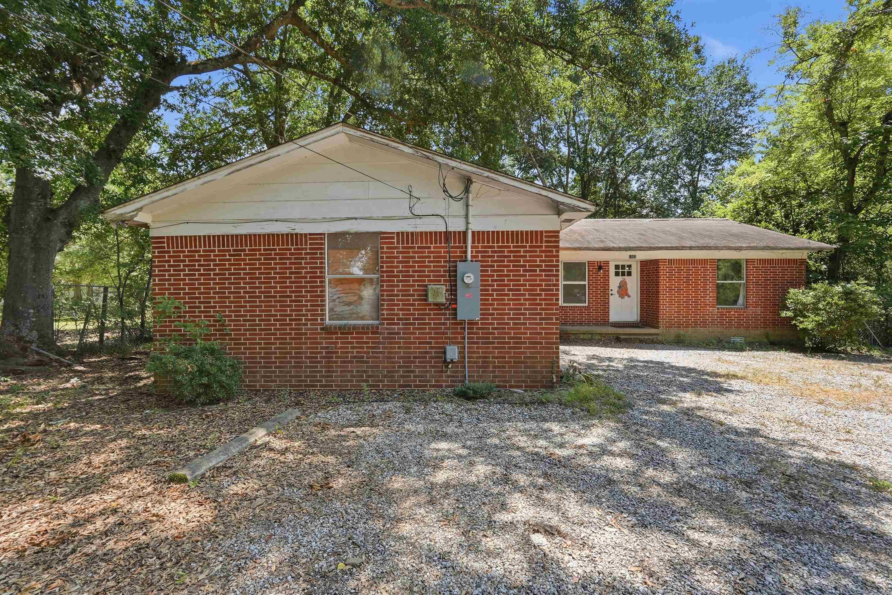 1003 W Moline  Malvern, AR