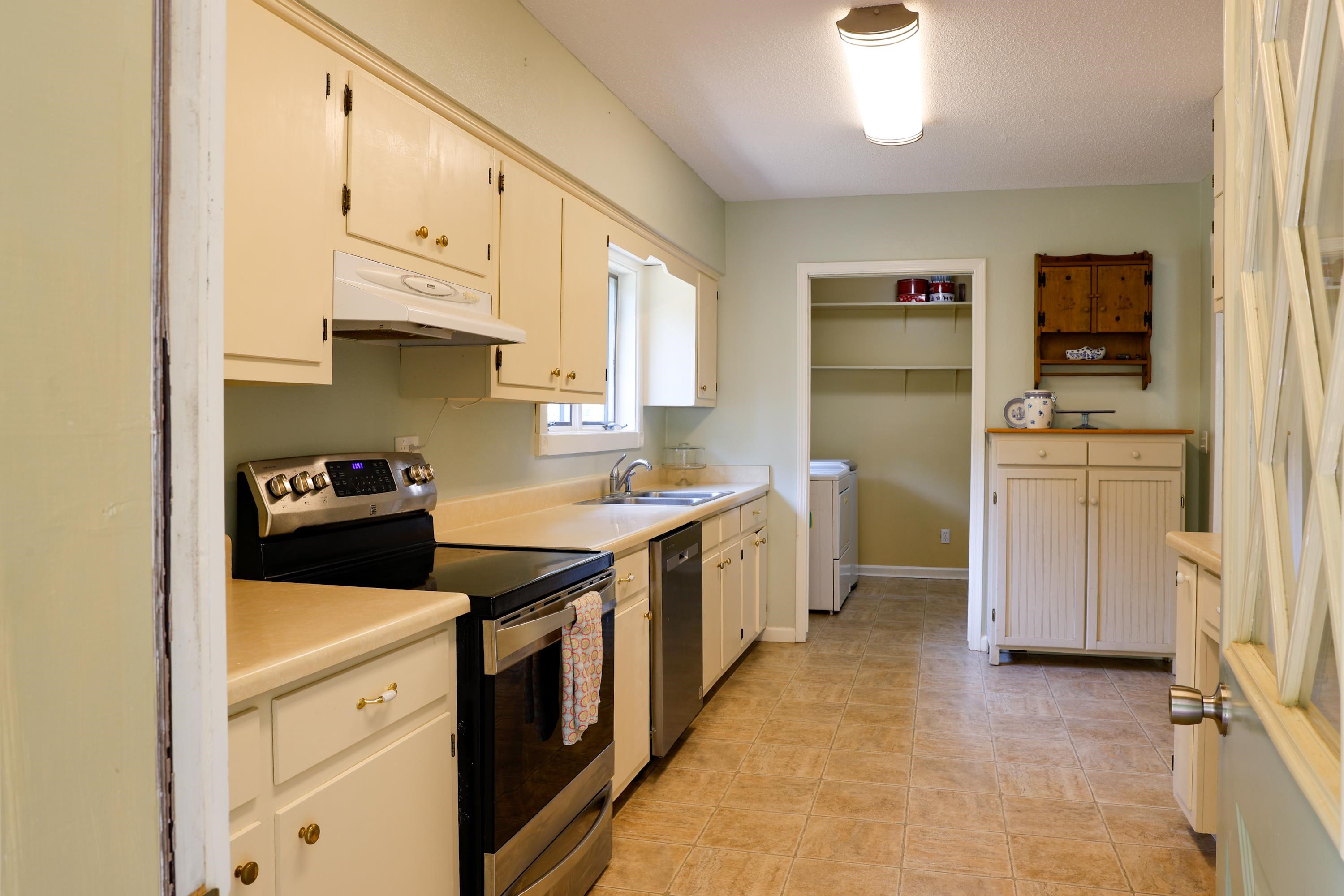 639 E Campground Road  Ash Flat, AR
