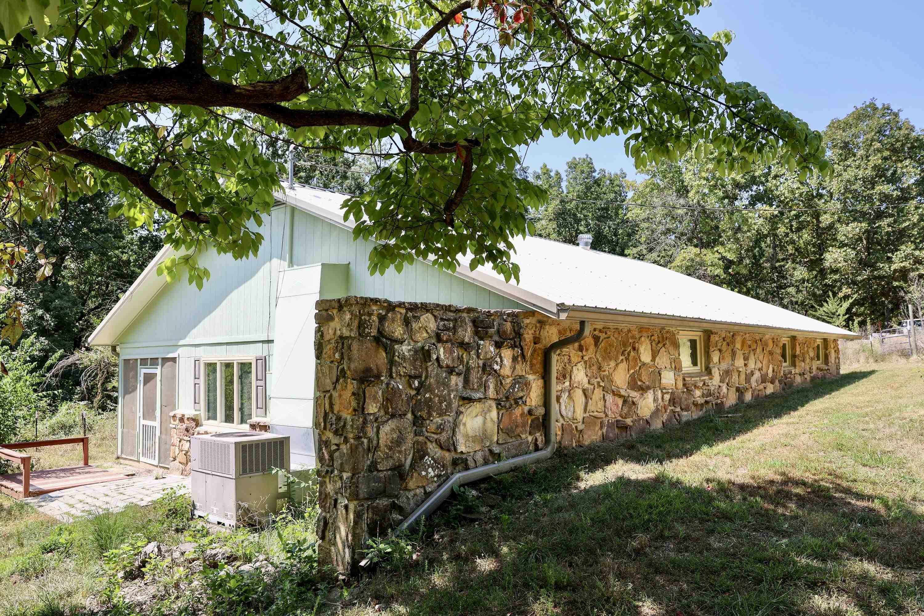 639 E Campground Road  Ash Flat, AR