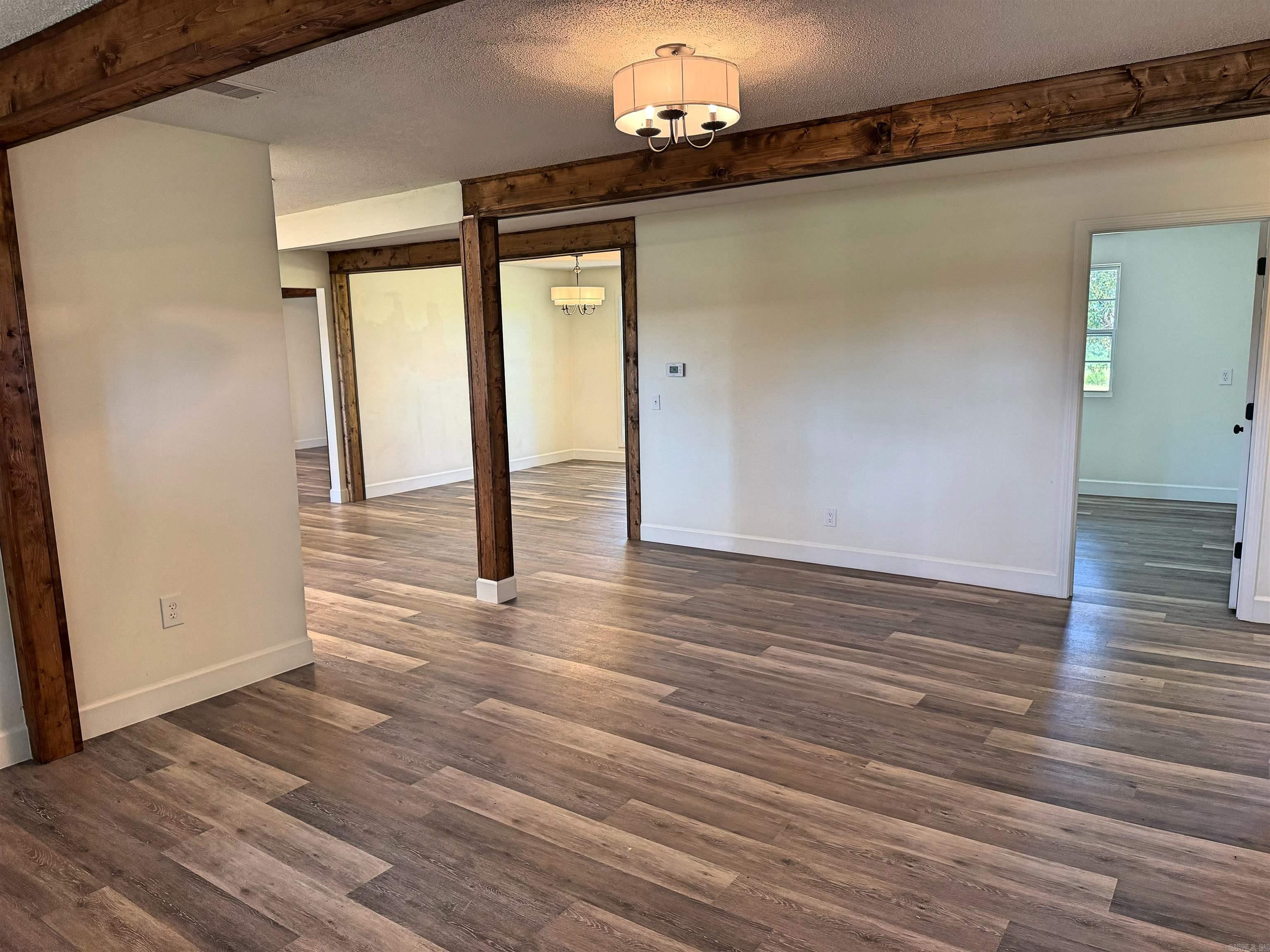 101 Summer Meadows  Mountain View, AR