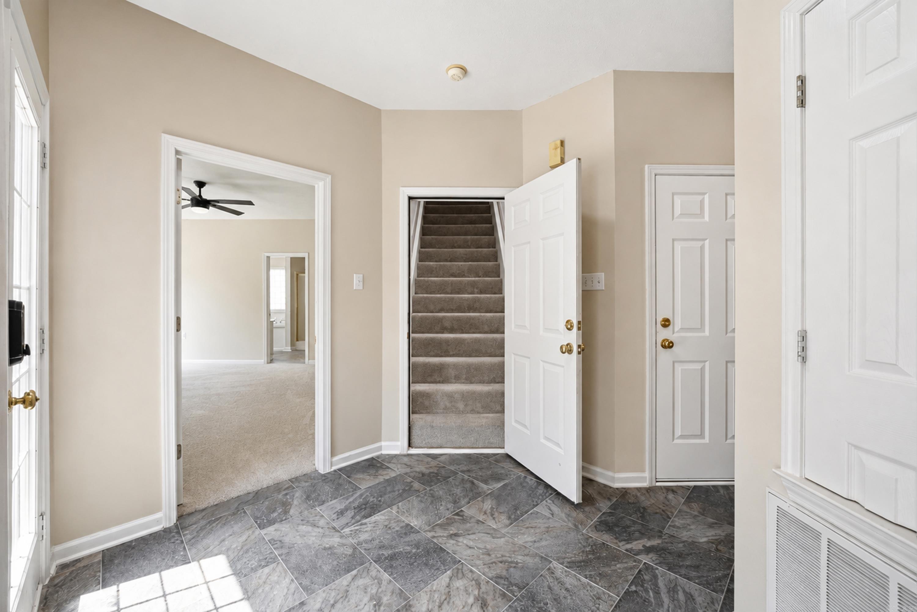 9 Summer Hill  Greenbrier, AR