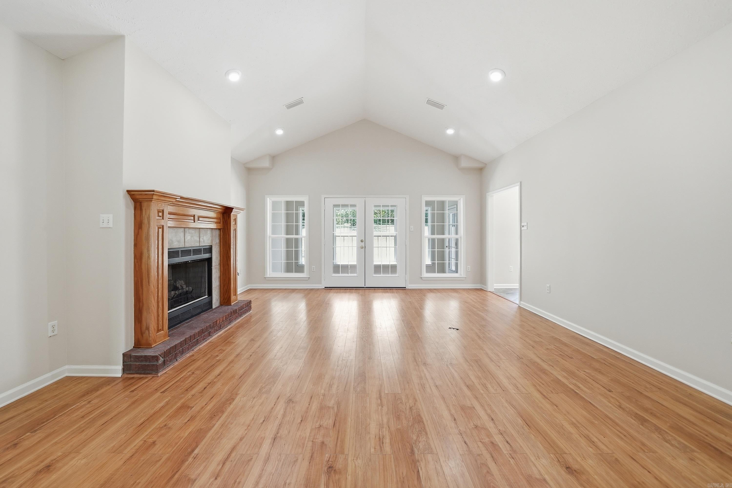9 Summer Hill  Greenbrier, AR