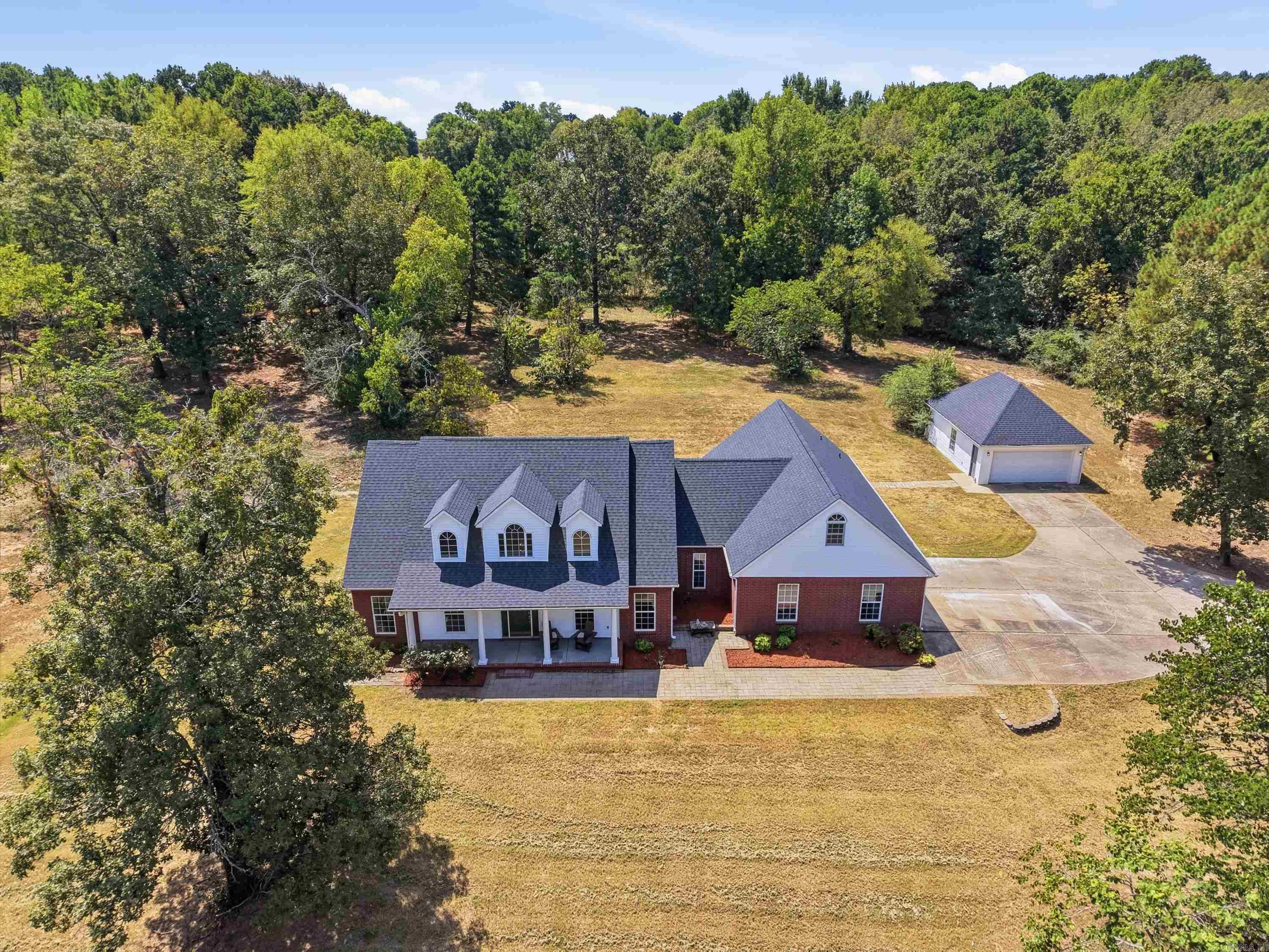 9 Summer Hill  Greenbrier, AR
