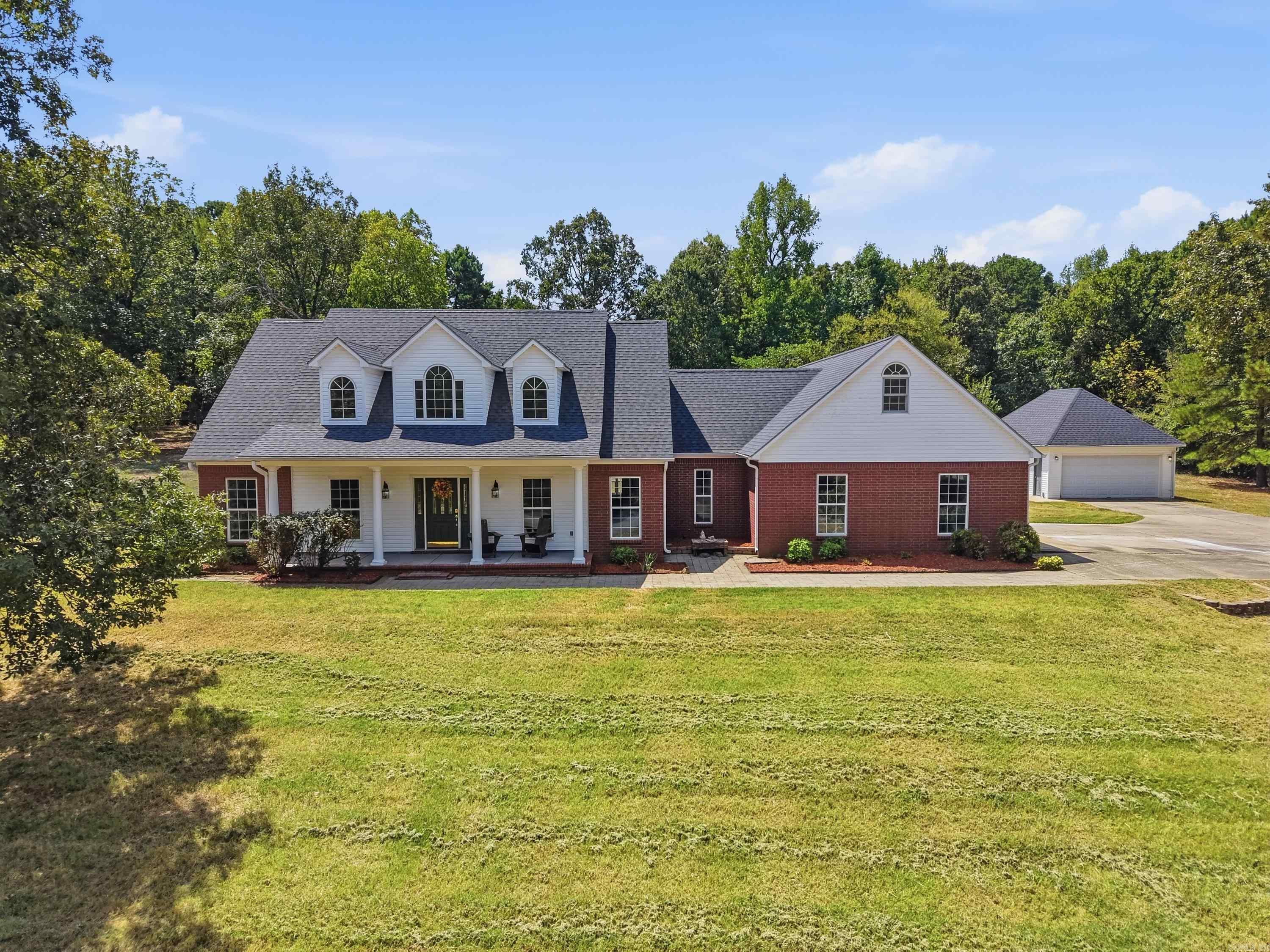 9 Summer Hill  Greenbrier, AR