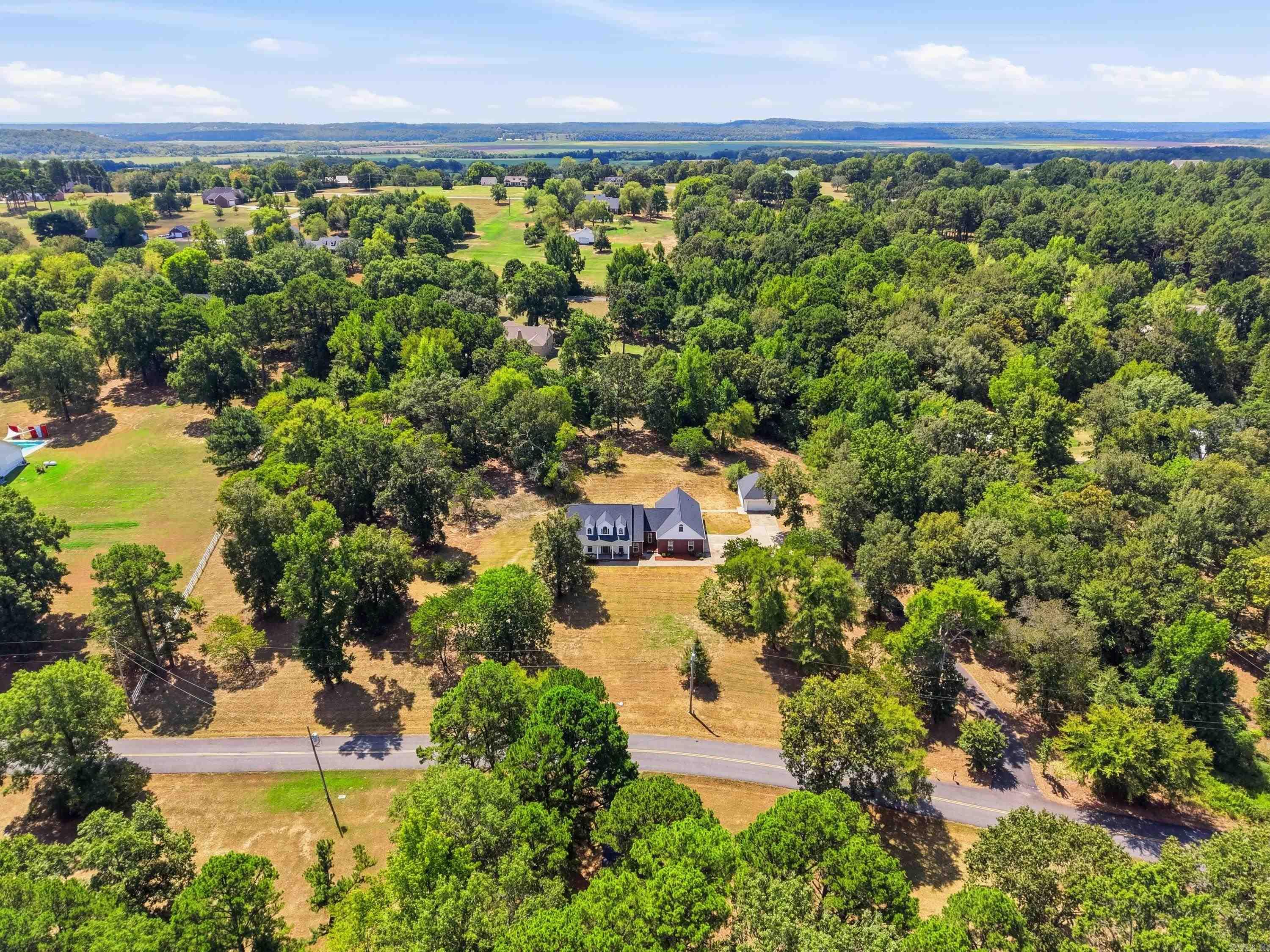 9 Summer Hill  Greenbrier, AR