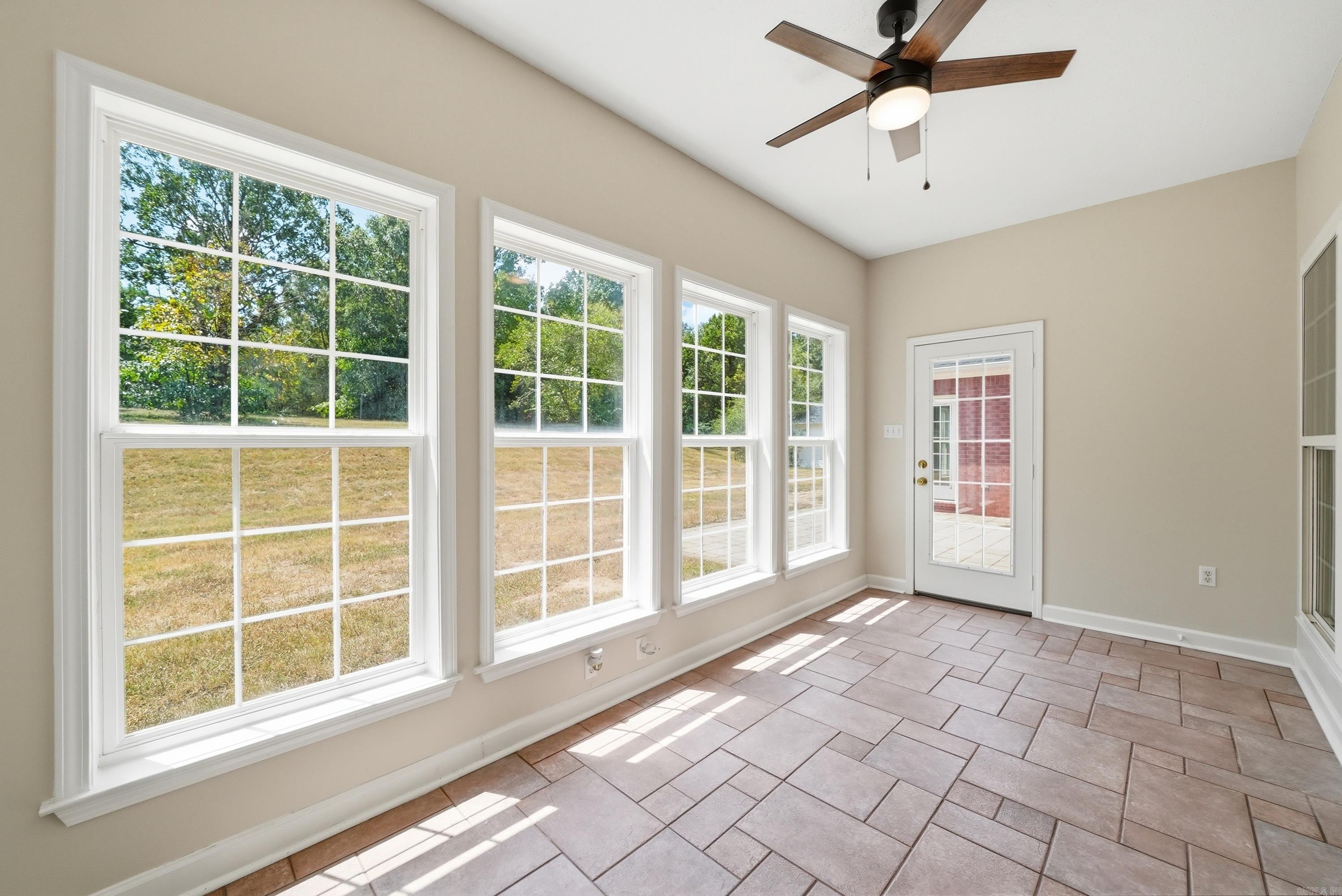 9 Summer Hill  Greenbrier, AR