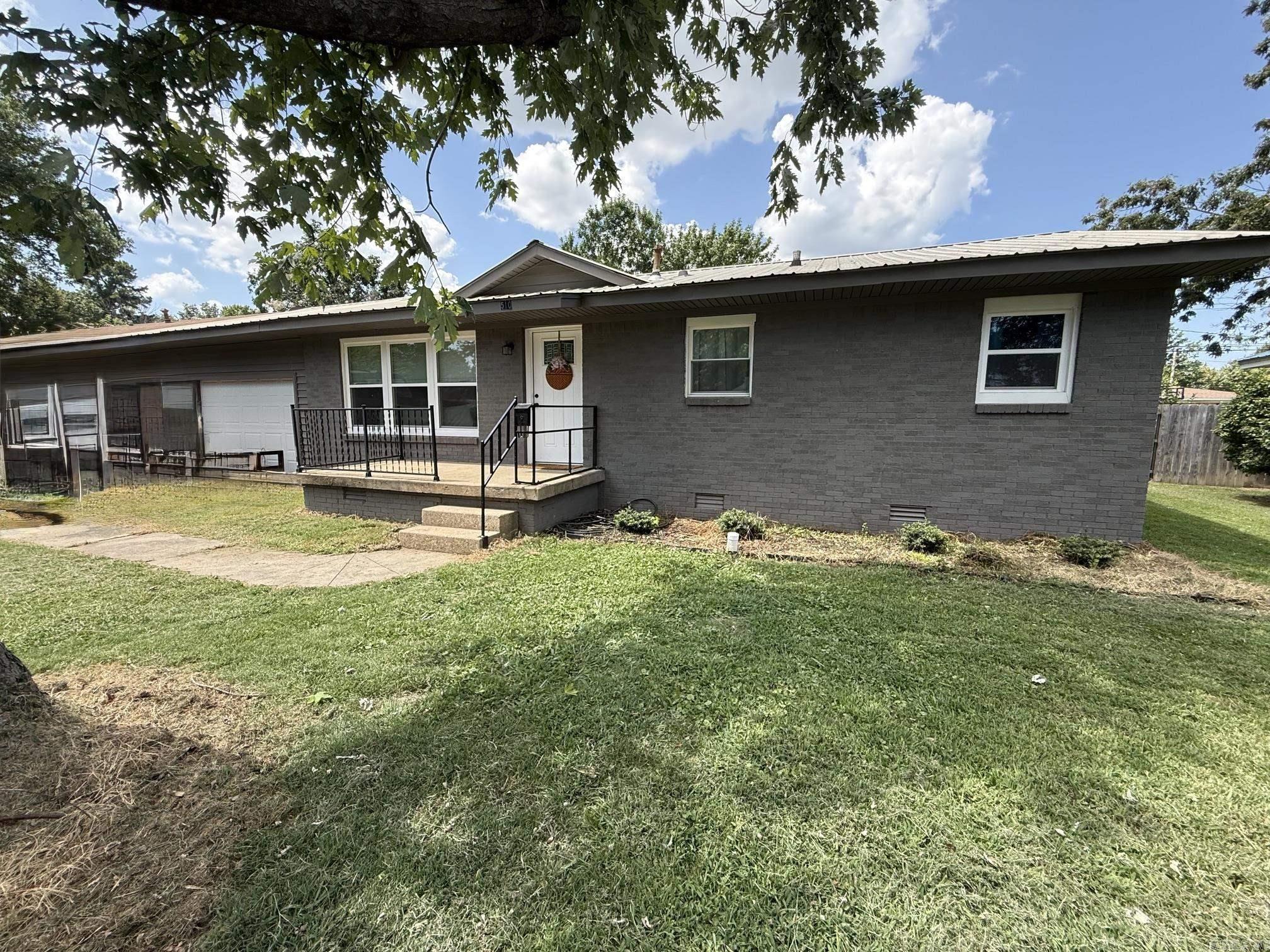 510 N 9th  Paragould, AR