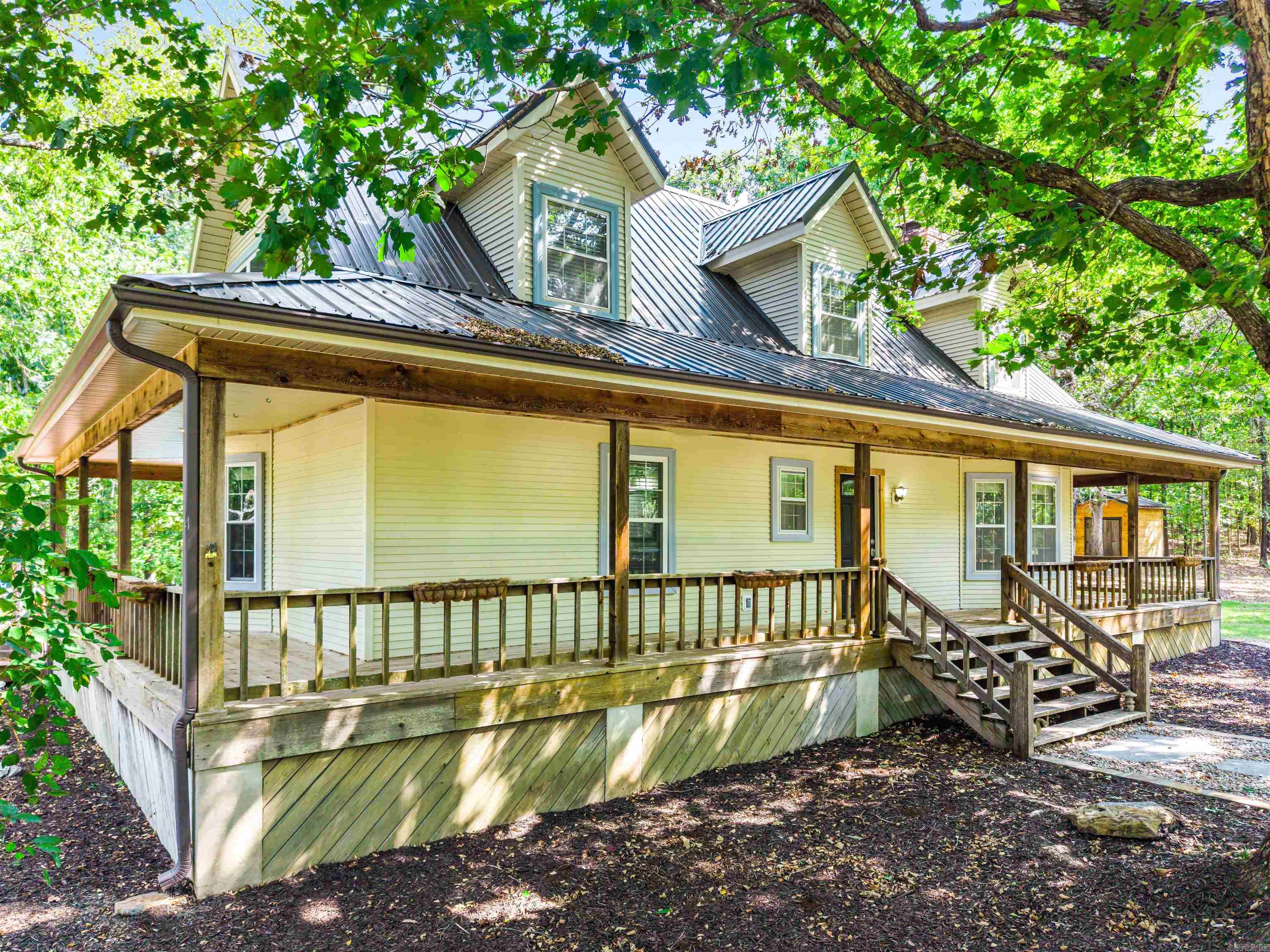 381 E Strawberry  Jessieville, AR