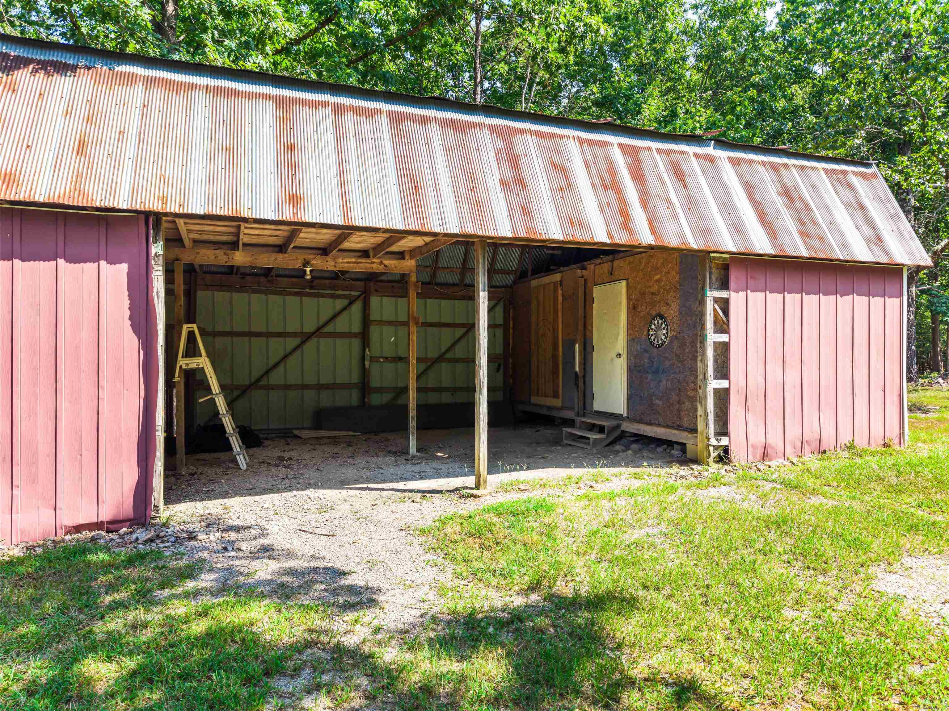 381 E Strawberry  Jessieville, AR