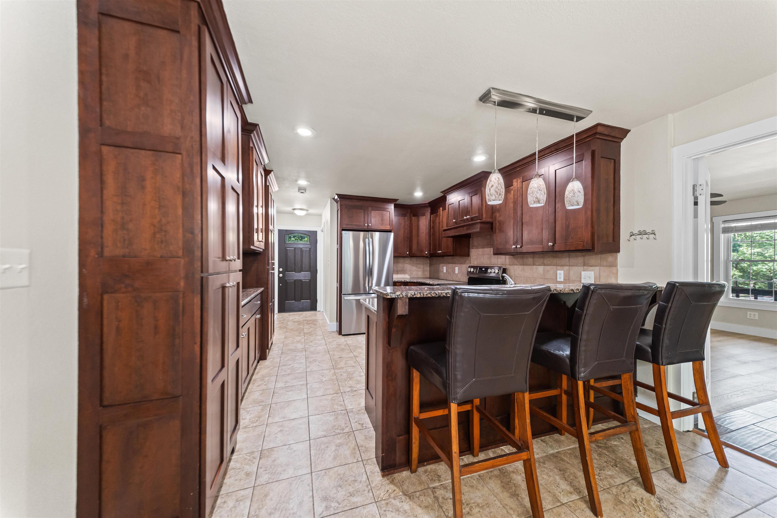 381 E Strawberry  Jessieville, AR