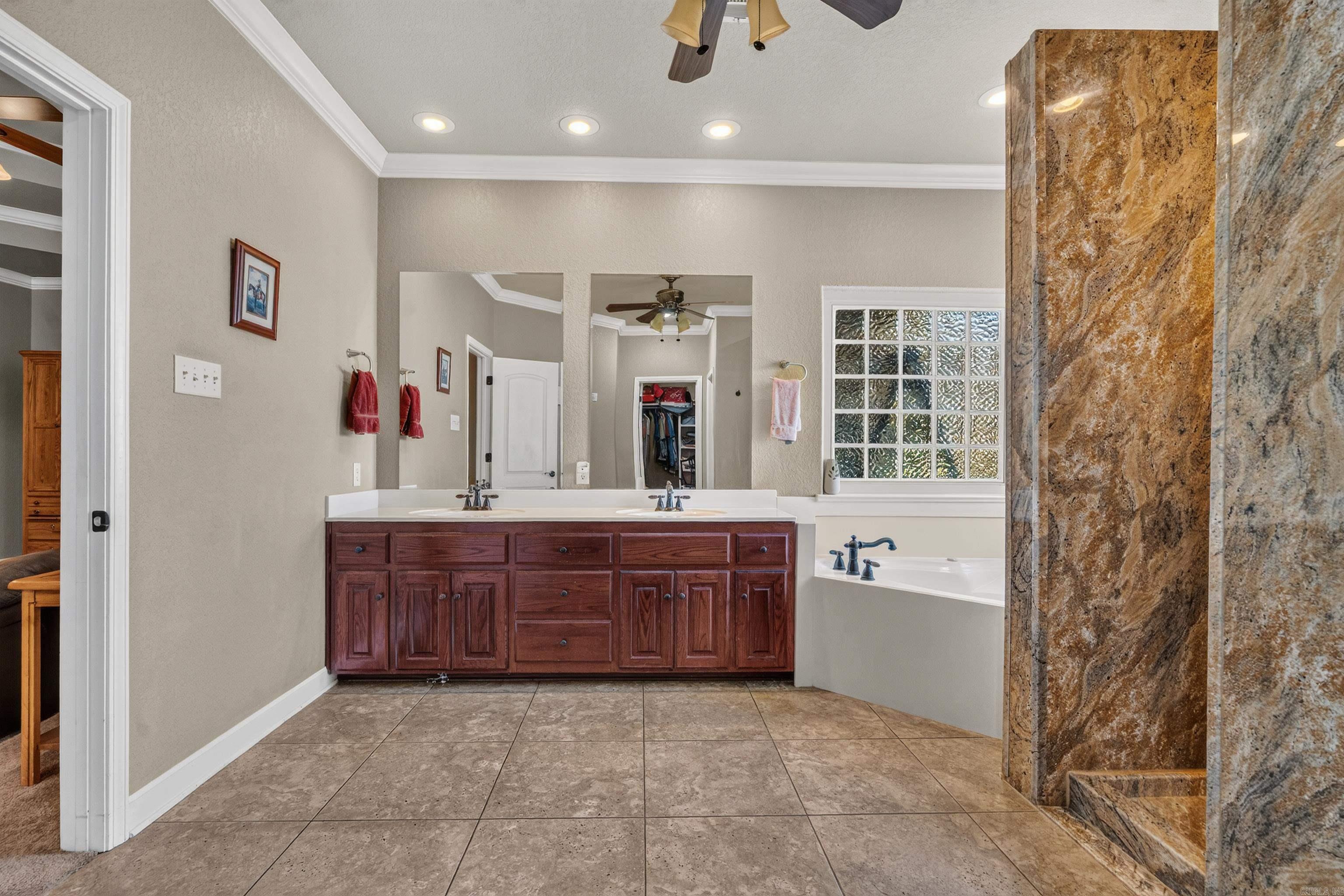 301 Trabecca  Hot Springs, AR