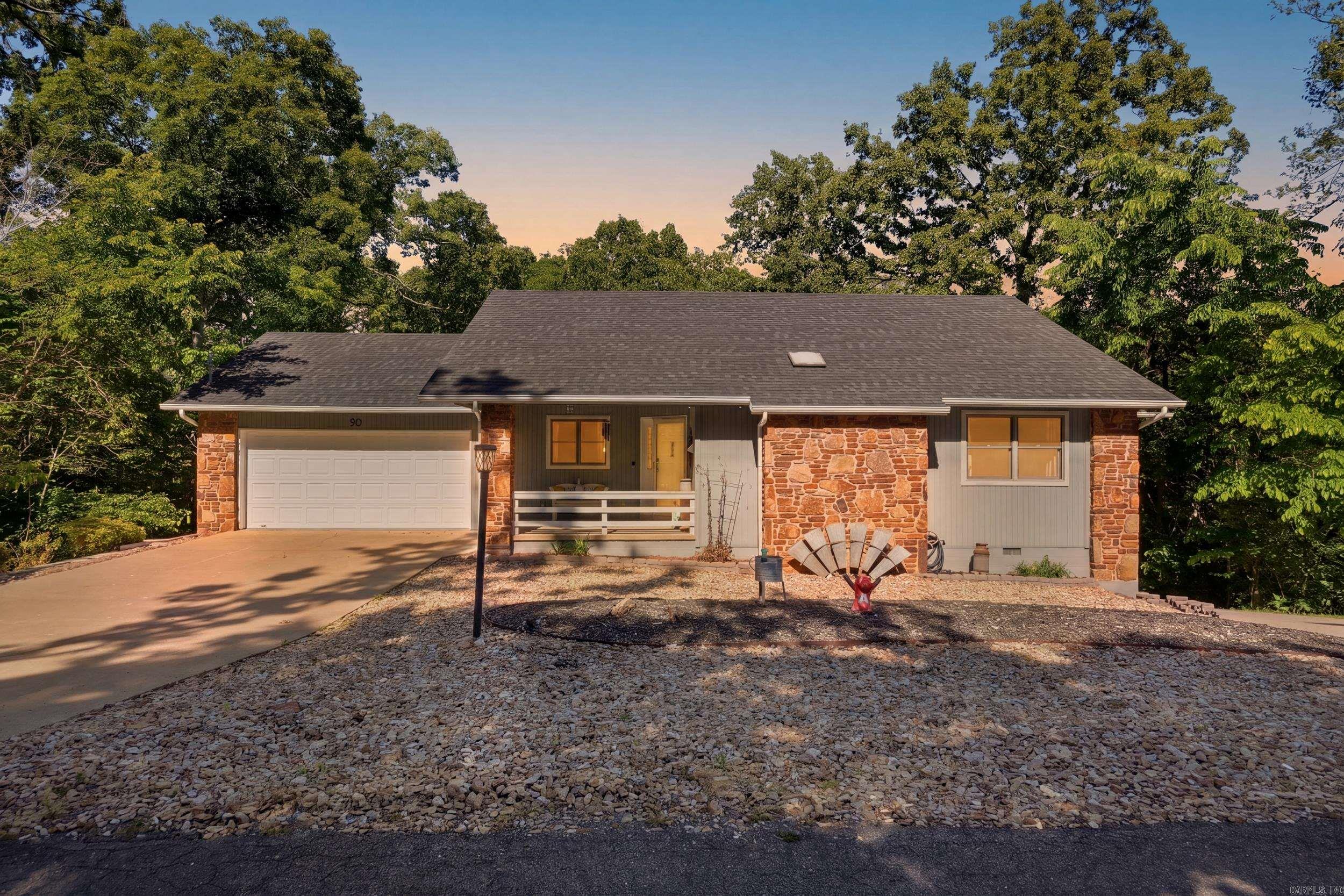 50 Ruthwell Drive  Bella Villa, AR