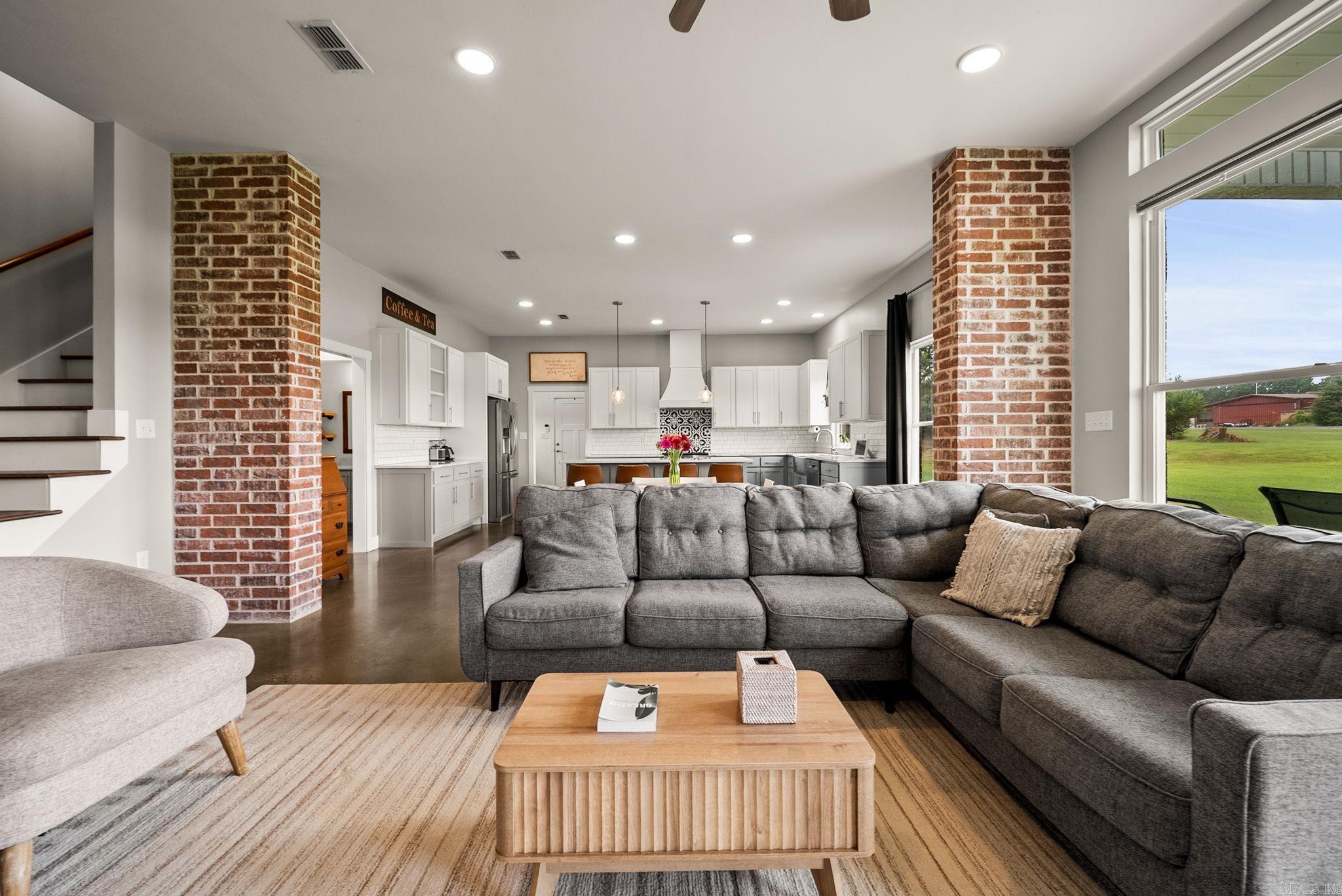 44 Cessna  Greenbrier, AR